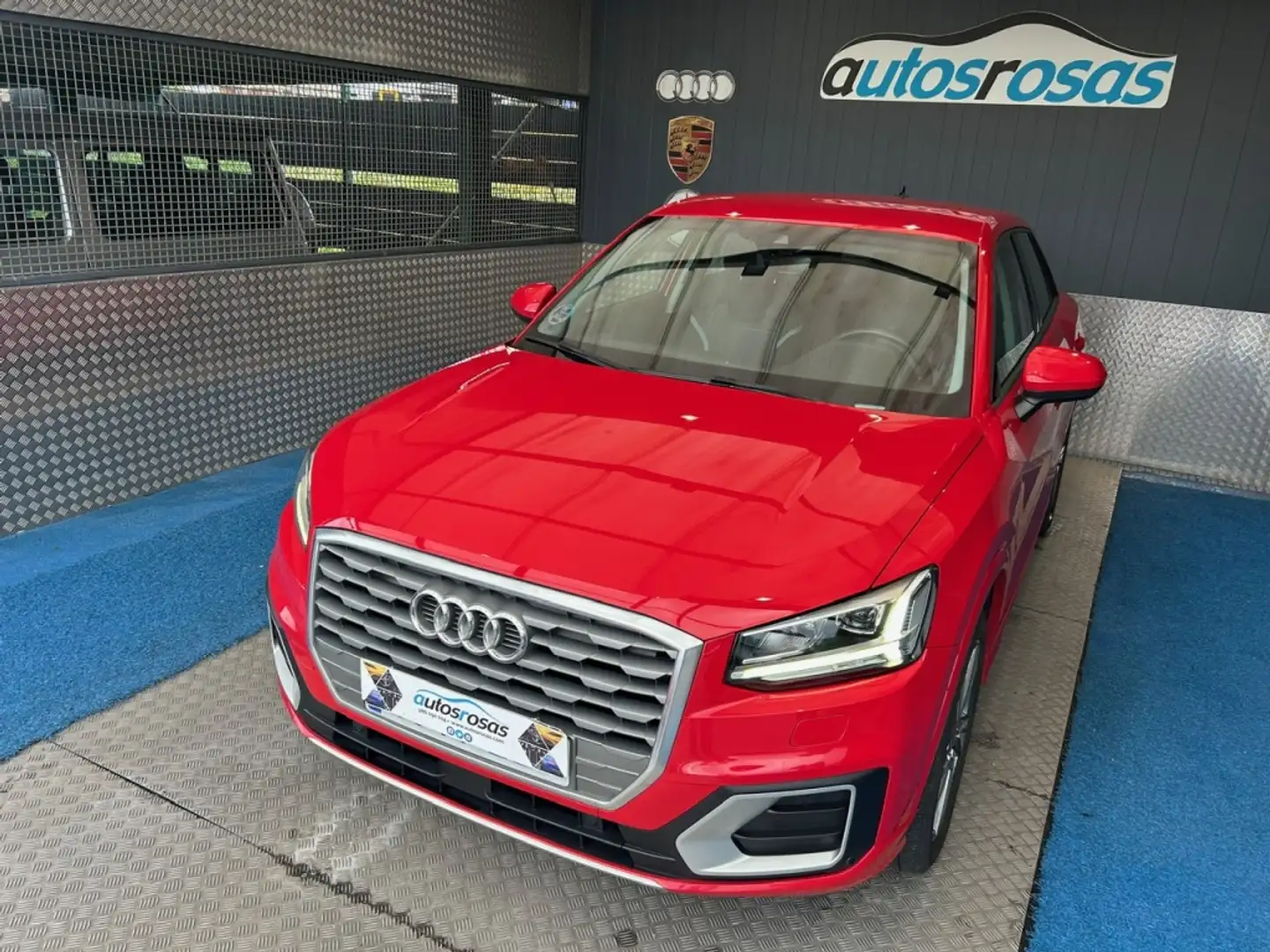 Audi Q2 30 TDI Sport S tronic 85kW Rojo - 1