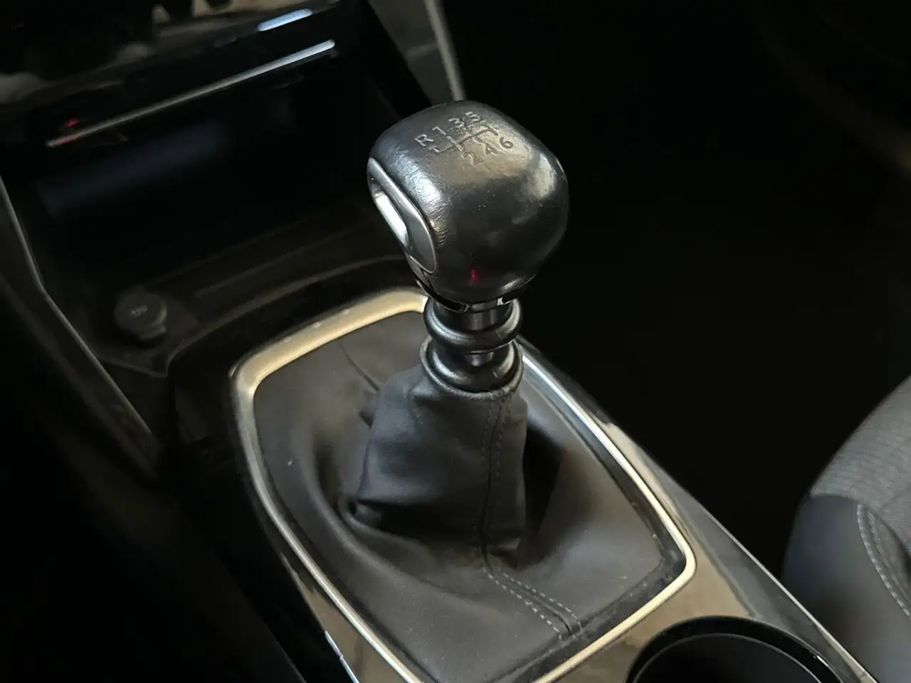 Peugeot 208 Allure PureTech 100 S/S, миниатюра 16