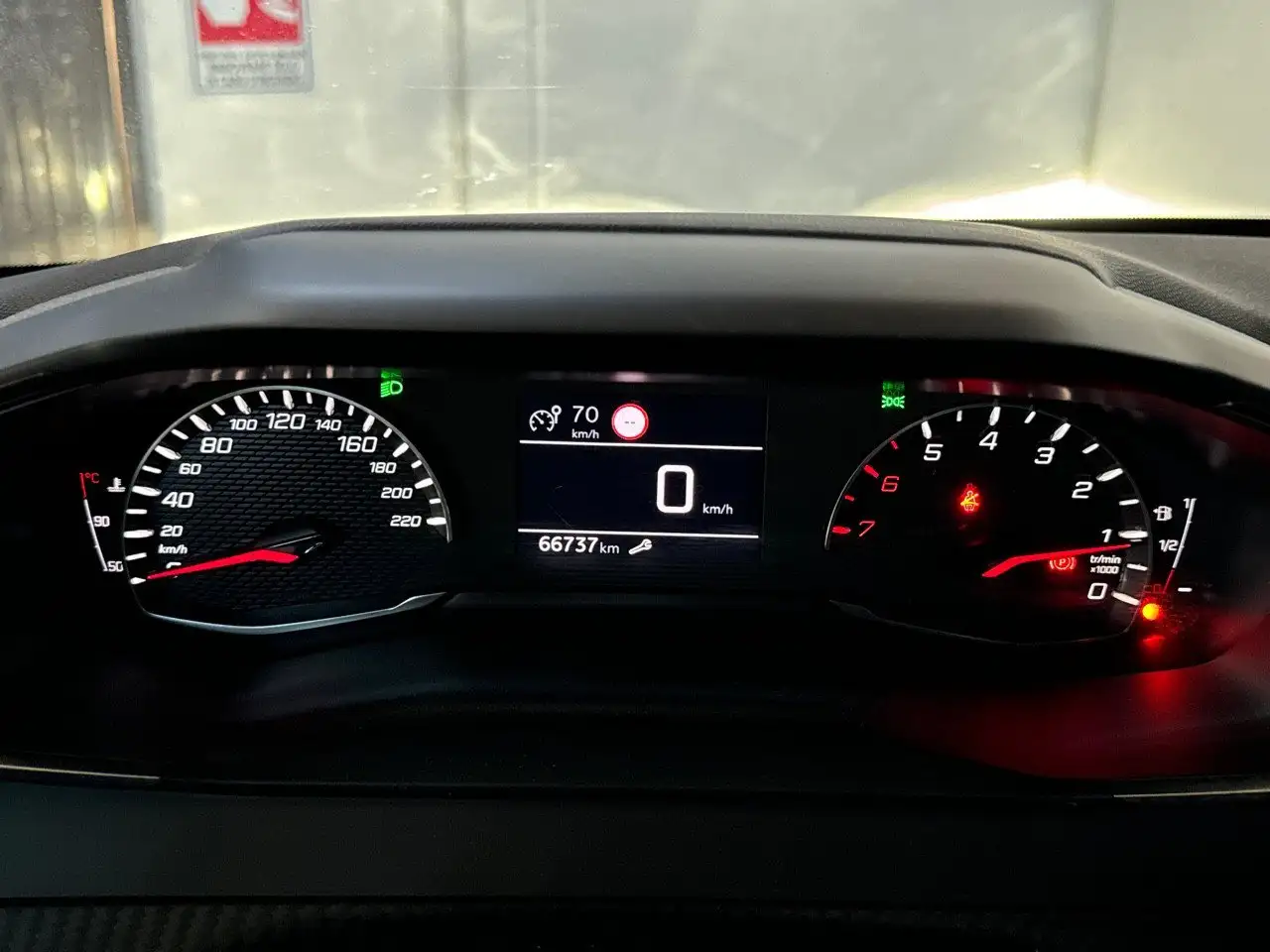 Peugeot 208 Allure PureTech 100 S/S, миниатюра 13