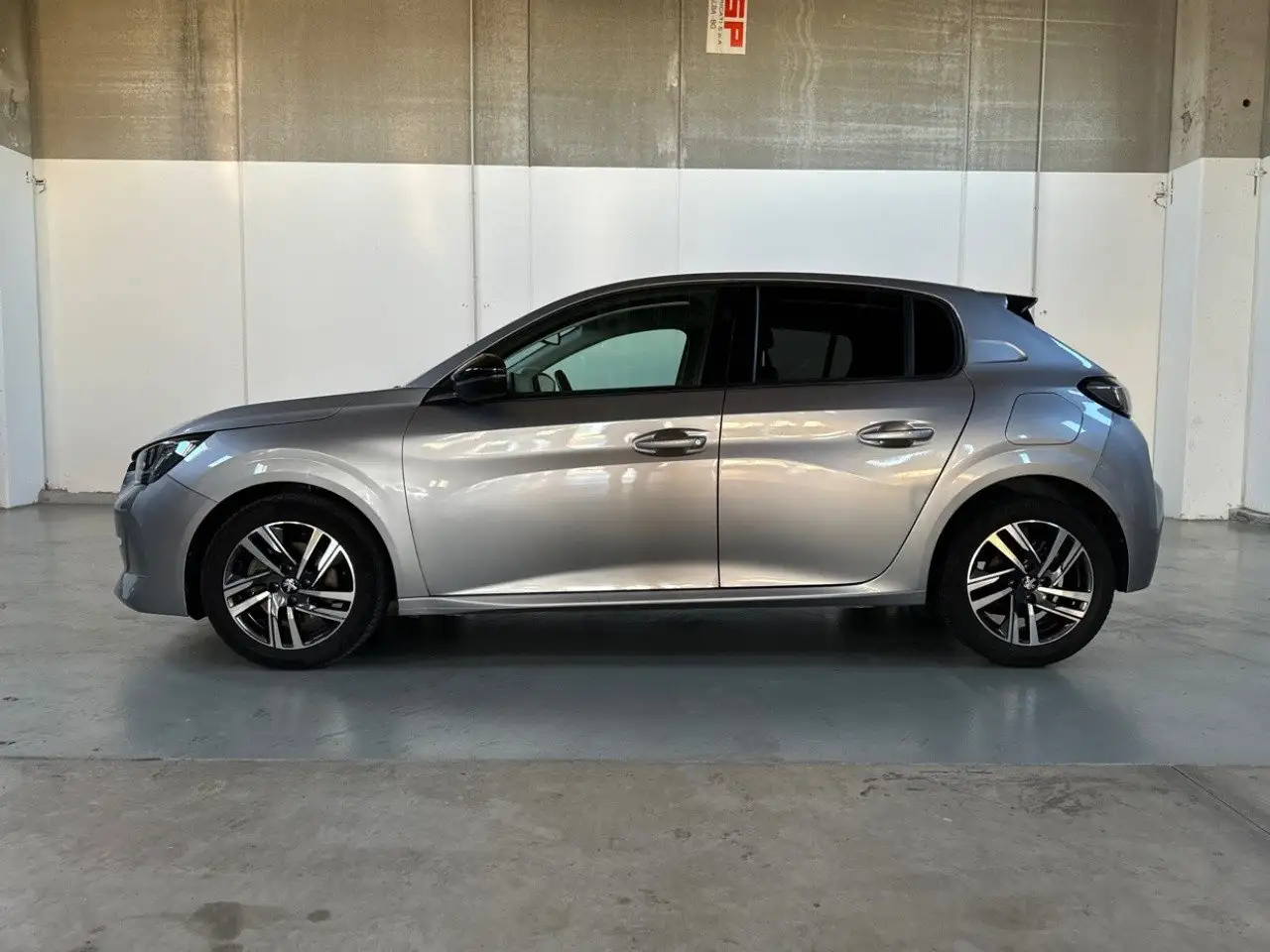 Peugeot 208 Allure PureTech 100 S/S, миниатюра 2