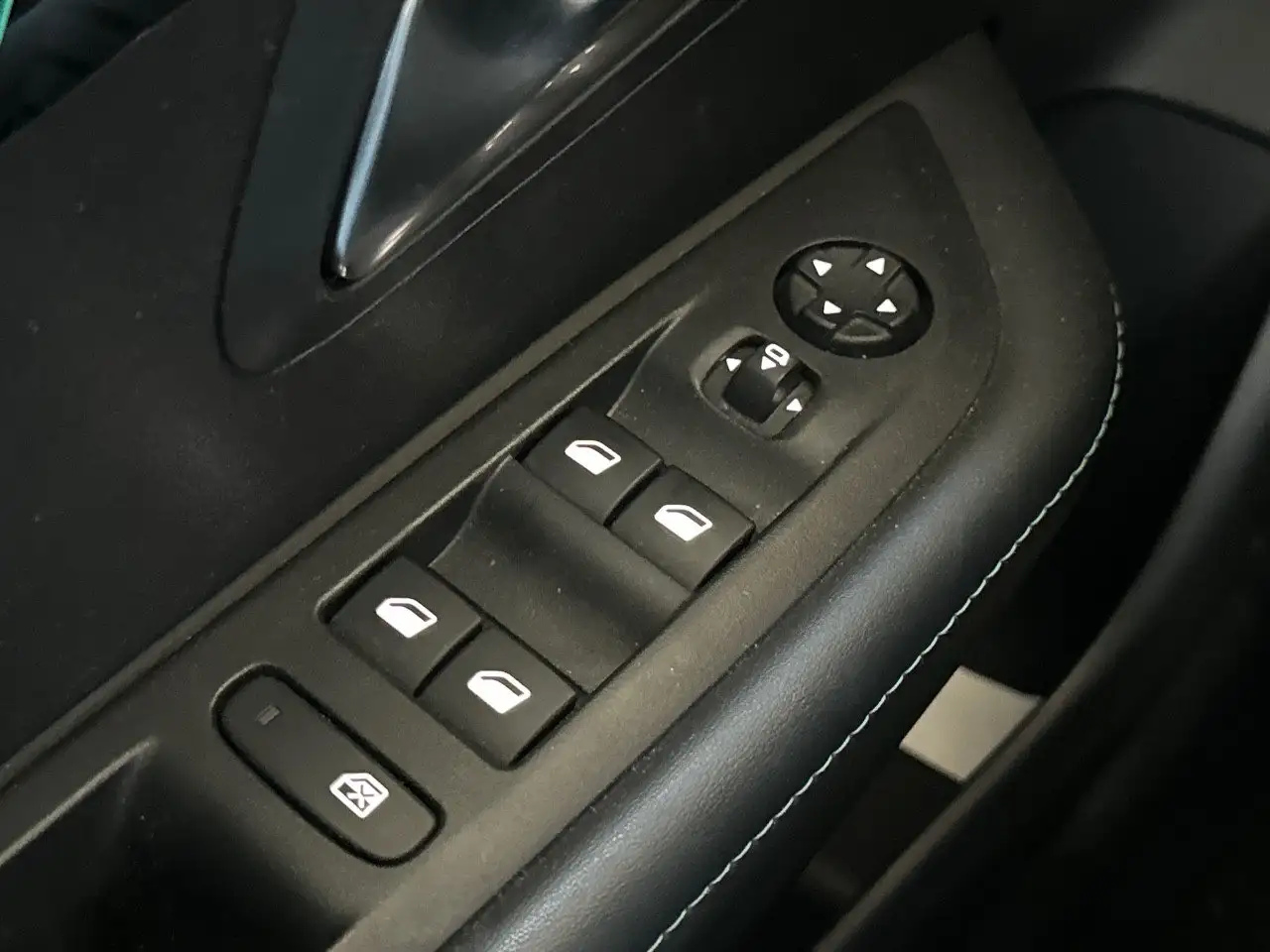 Peugeot 208 Allure PureTech 100 S/S, миниатюра 19
