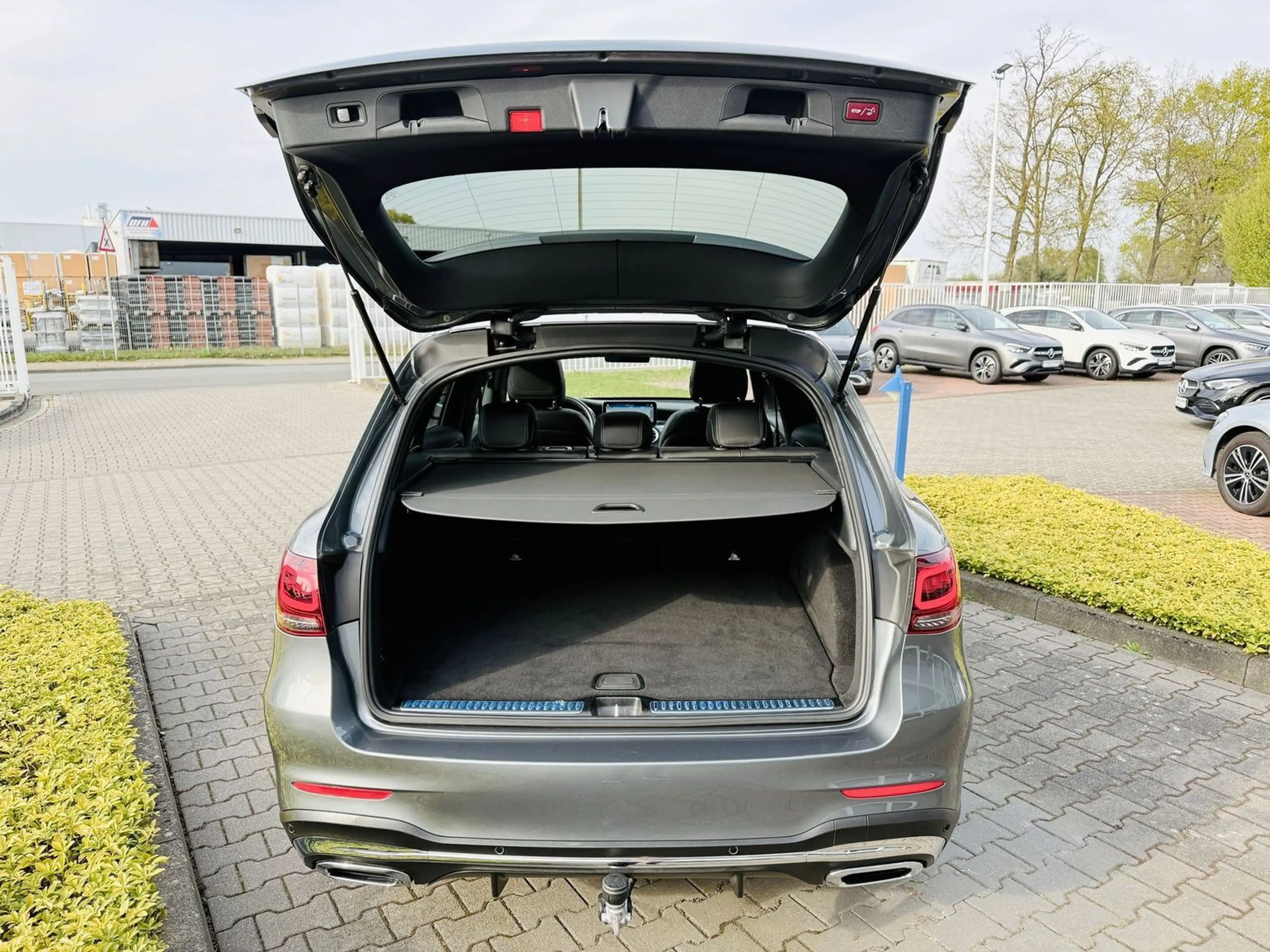 Mercedes-Benz GLC 220 d 4M AMG, Panodach, AHK schw, PTS, RFK, Totw, LED, — photo 6