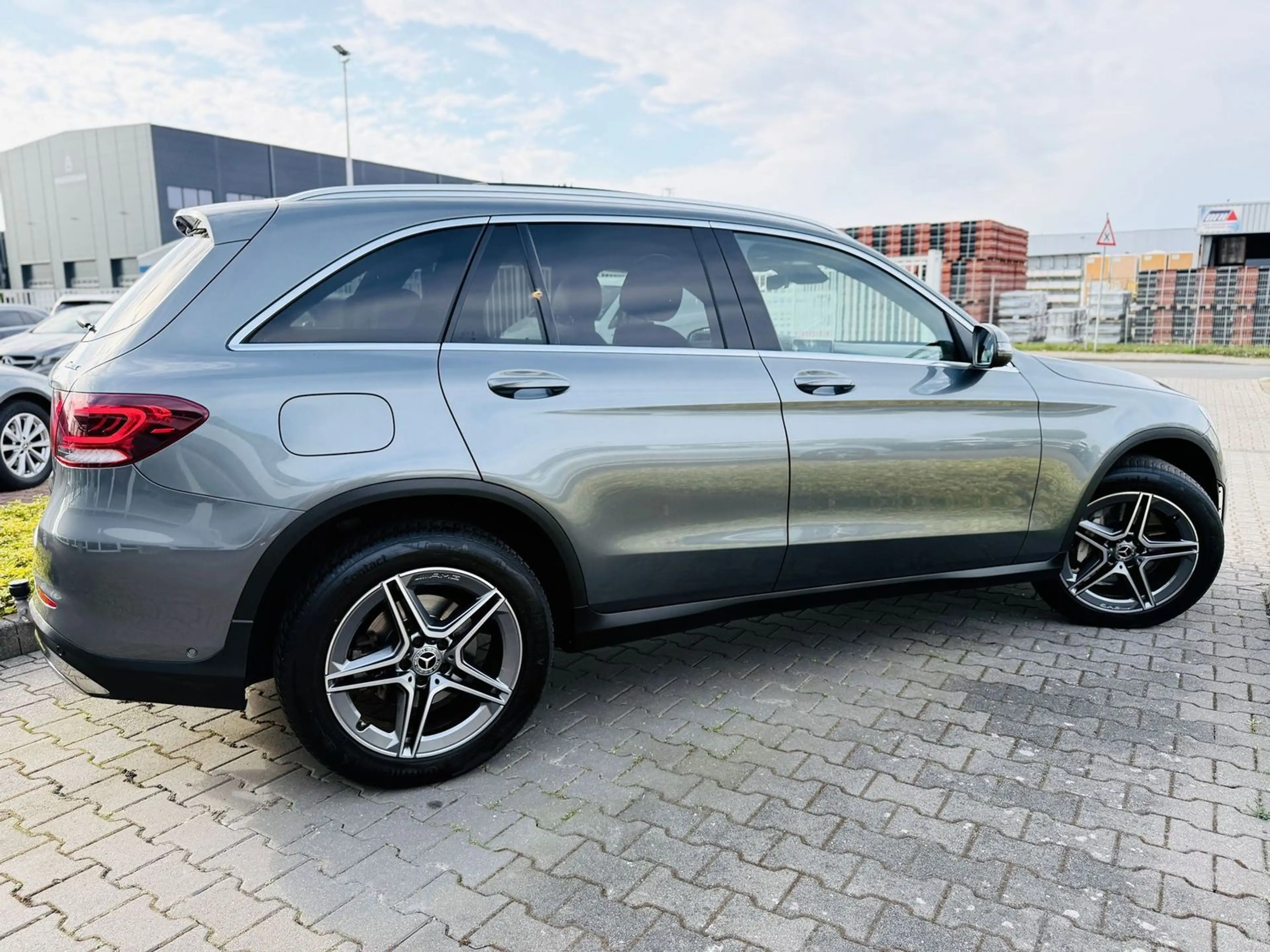 Mercedes-Benz GLC 220 d 4M AMG, Panodach, AHK schw, PTS, RFK, Totw, LED, — photo 5