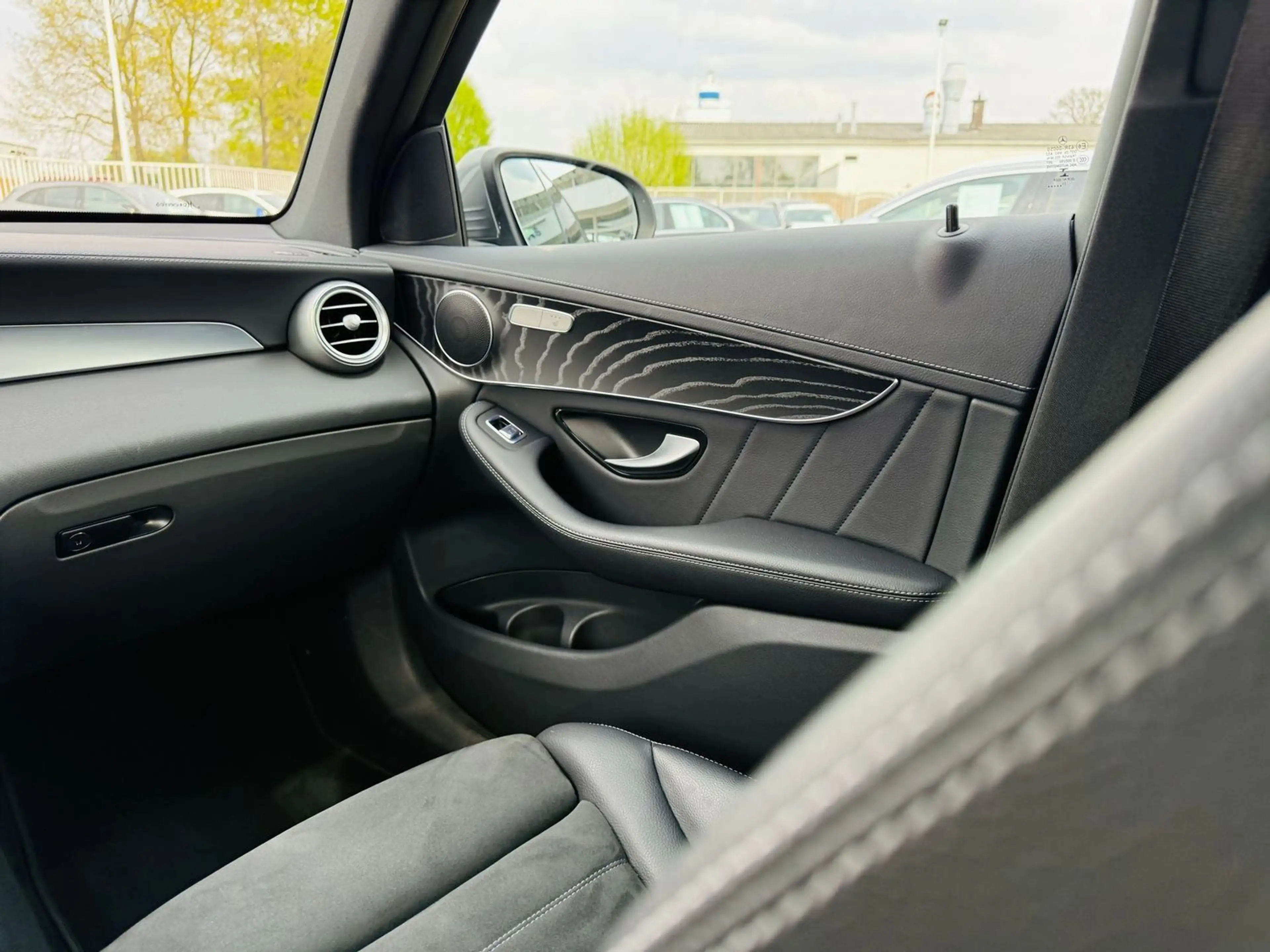 Mercedes-Benz GLC 220 d 4M AMG, Panodach, AHK schw, PTS, RFK, Totw, LED, — photo 14