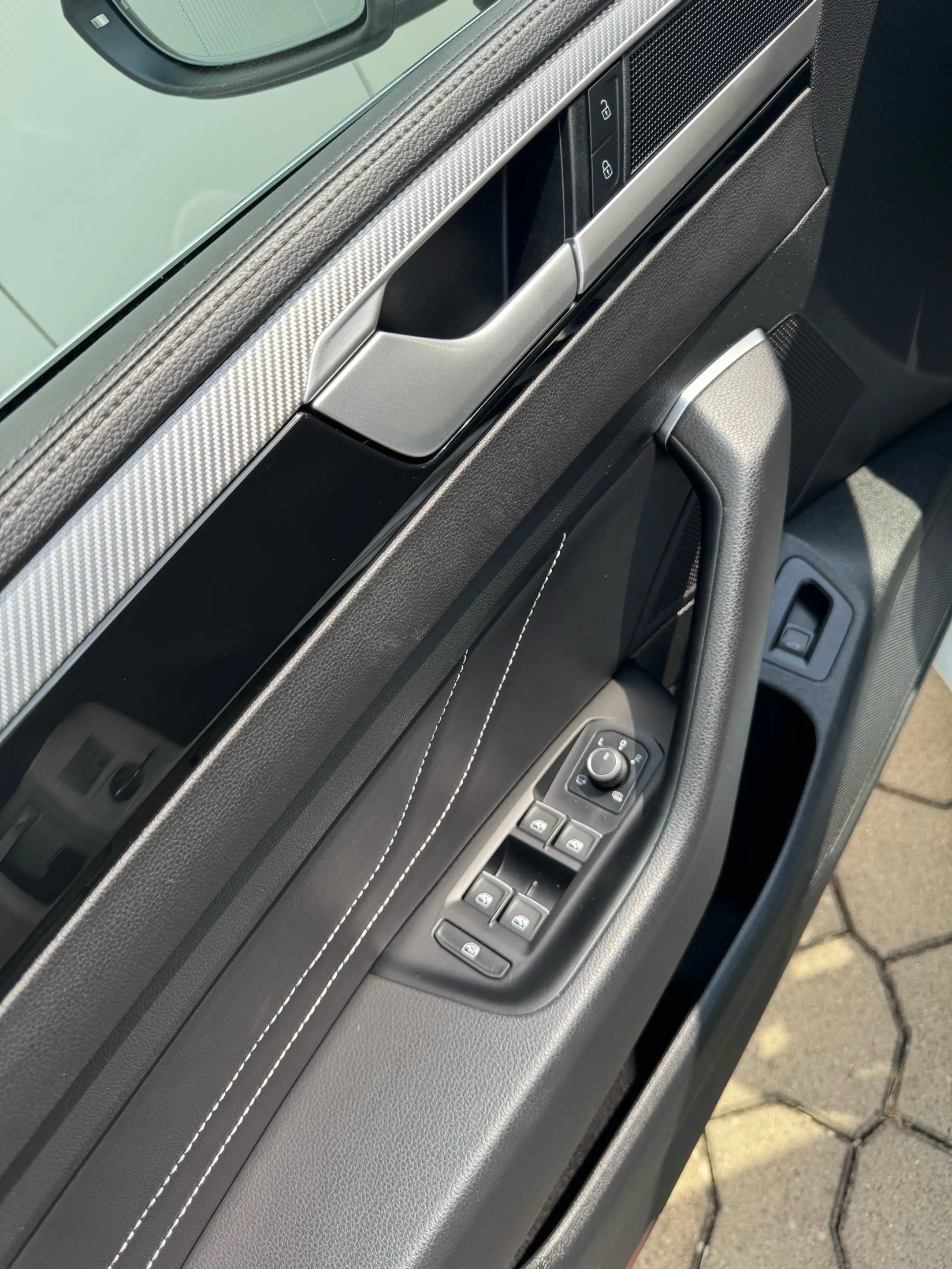 Volkswagen Arteon Shooting Brake 2.0 TDI DSG R-Line *AHK*LED* — photo 16