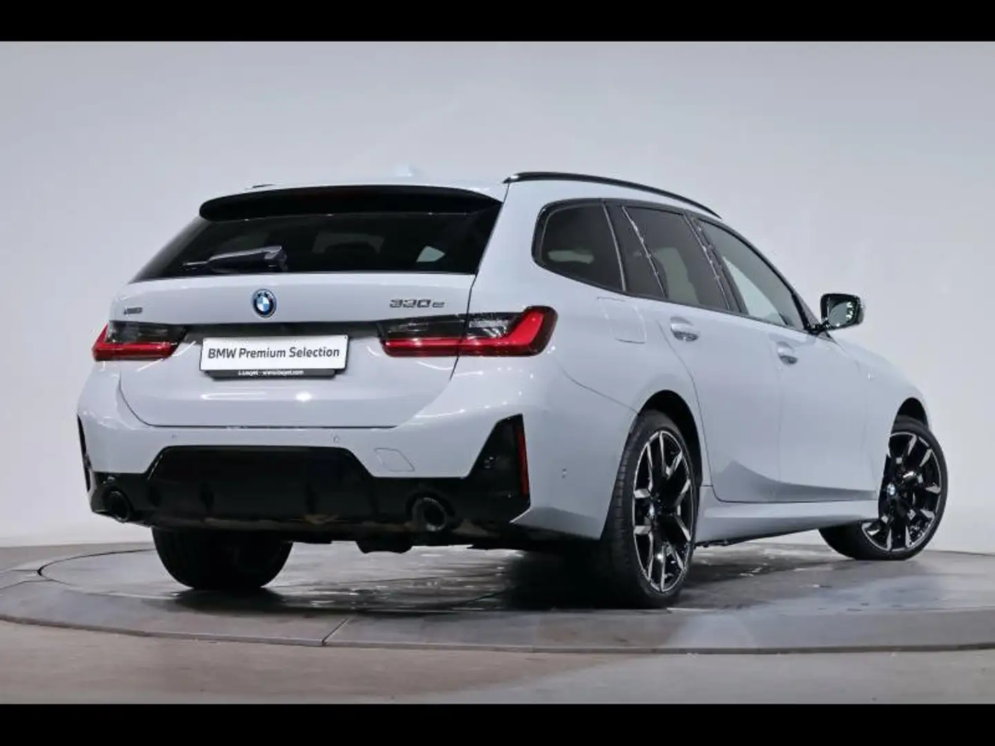 BMW 330 e xDrive Touring Kit M Sport Facelift - New model Grijs - 2