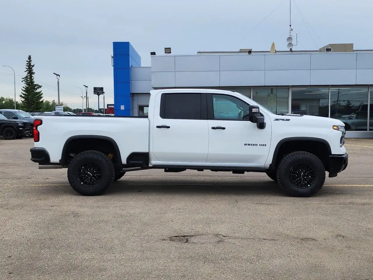 Chevrolet Silverado 2500 photo Chevrolet Silverado 2500