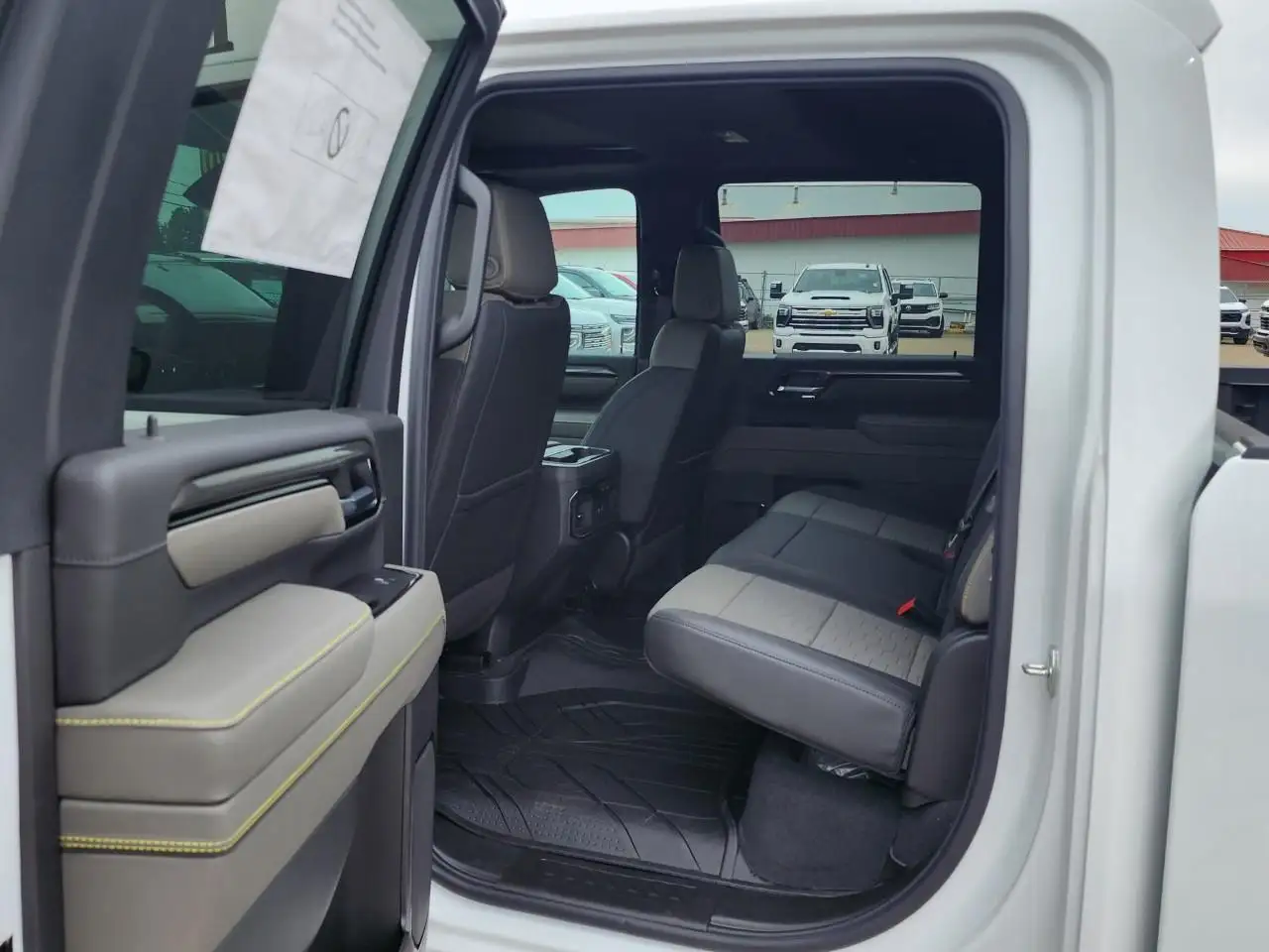 Chevrolet Silverado 2500 photo Chevrolet Silverado 2500