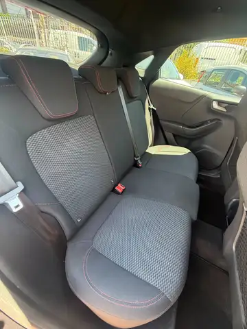 Ford Puma view 13