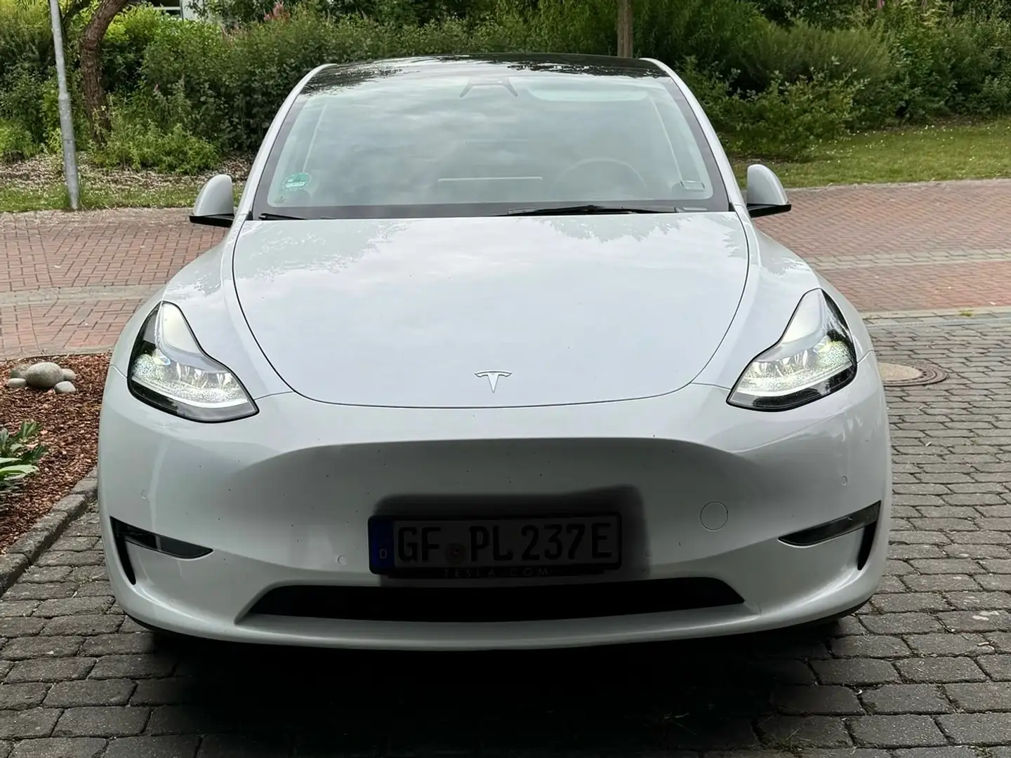Tesla Model Y Model Y Long Range Dual Motor AWD Weiß - 1