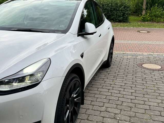 Tesla Model Y Model Y Long Range Dual Motor AWD