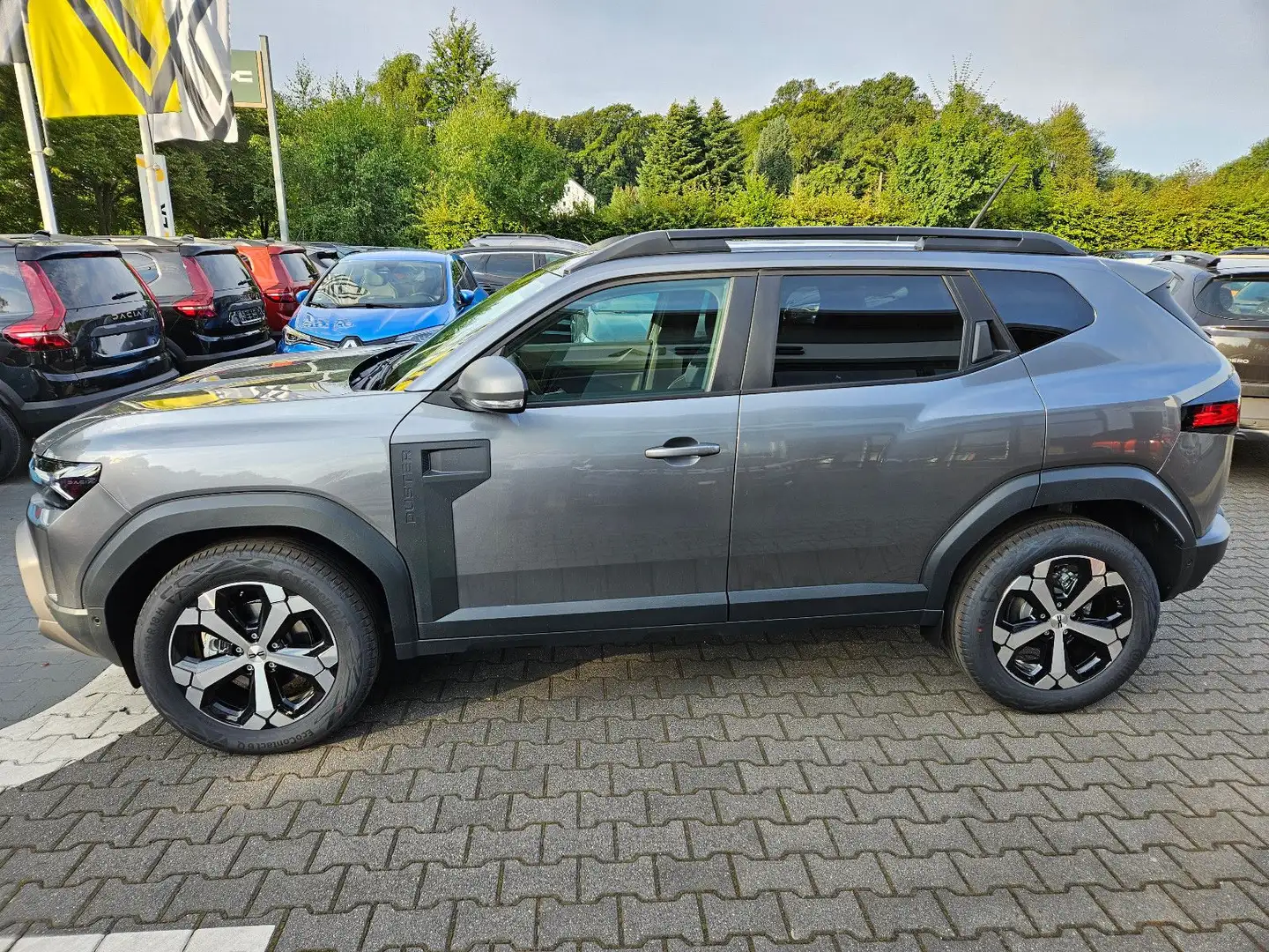 Dacia Duster Journey HYBRID 140   Navi LED Sitzheizung Gris - 2