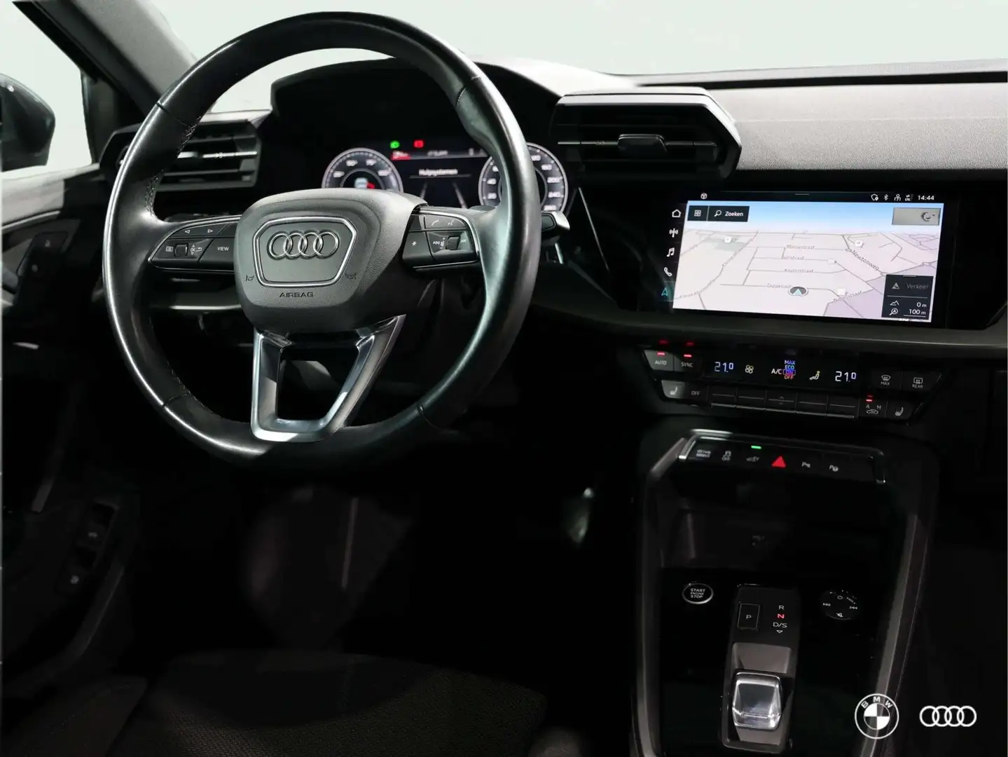 Audi A3 40 TFSIe S EDITION / PANODAK / ACC / CAMERA / TREK Grau - 2