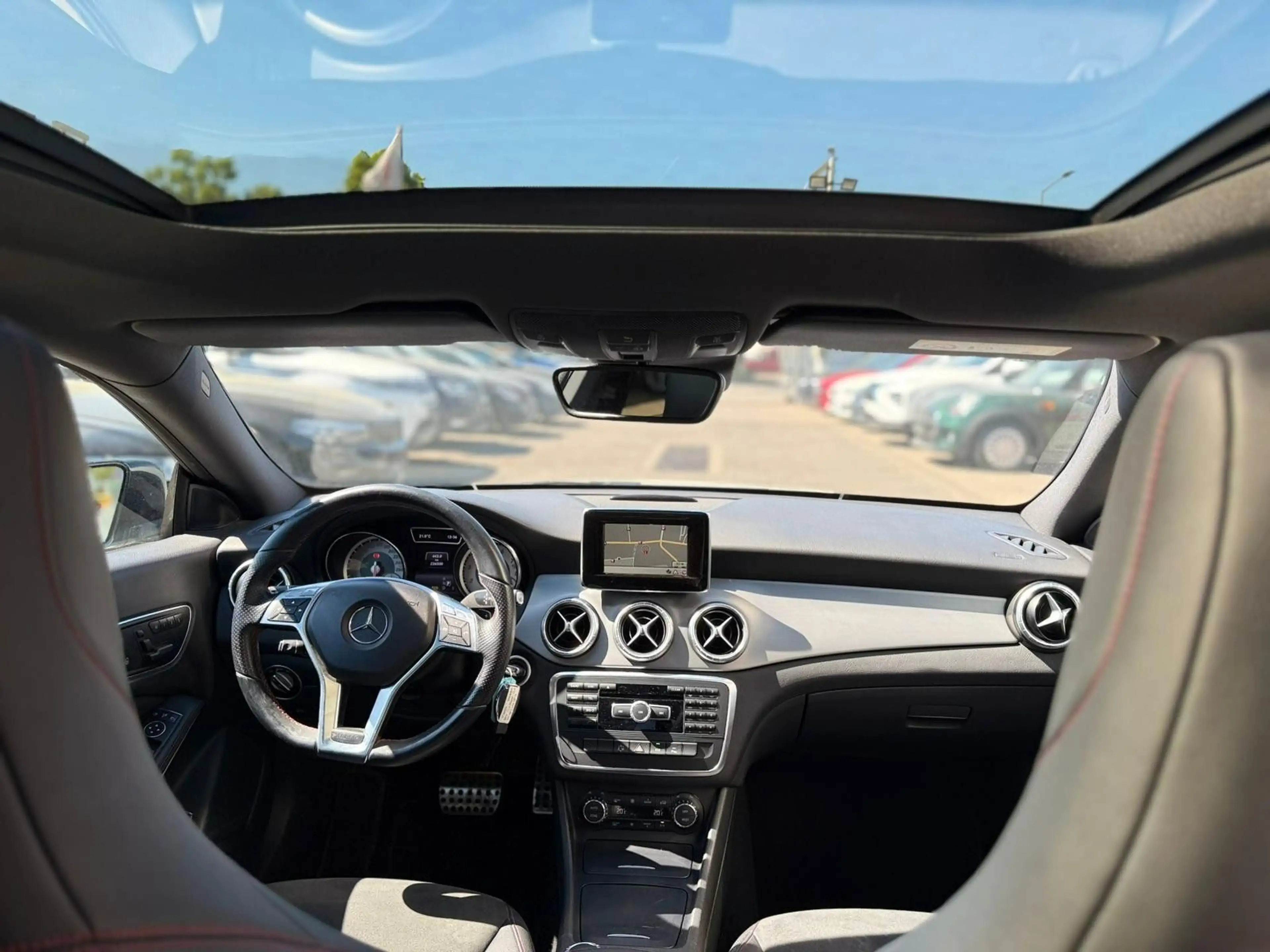 Mercedes-Benz CLA 200 *AMG-LINE*PANO*KAMERA*TEMPOMAT*NAVI* — photo 8