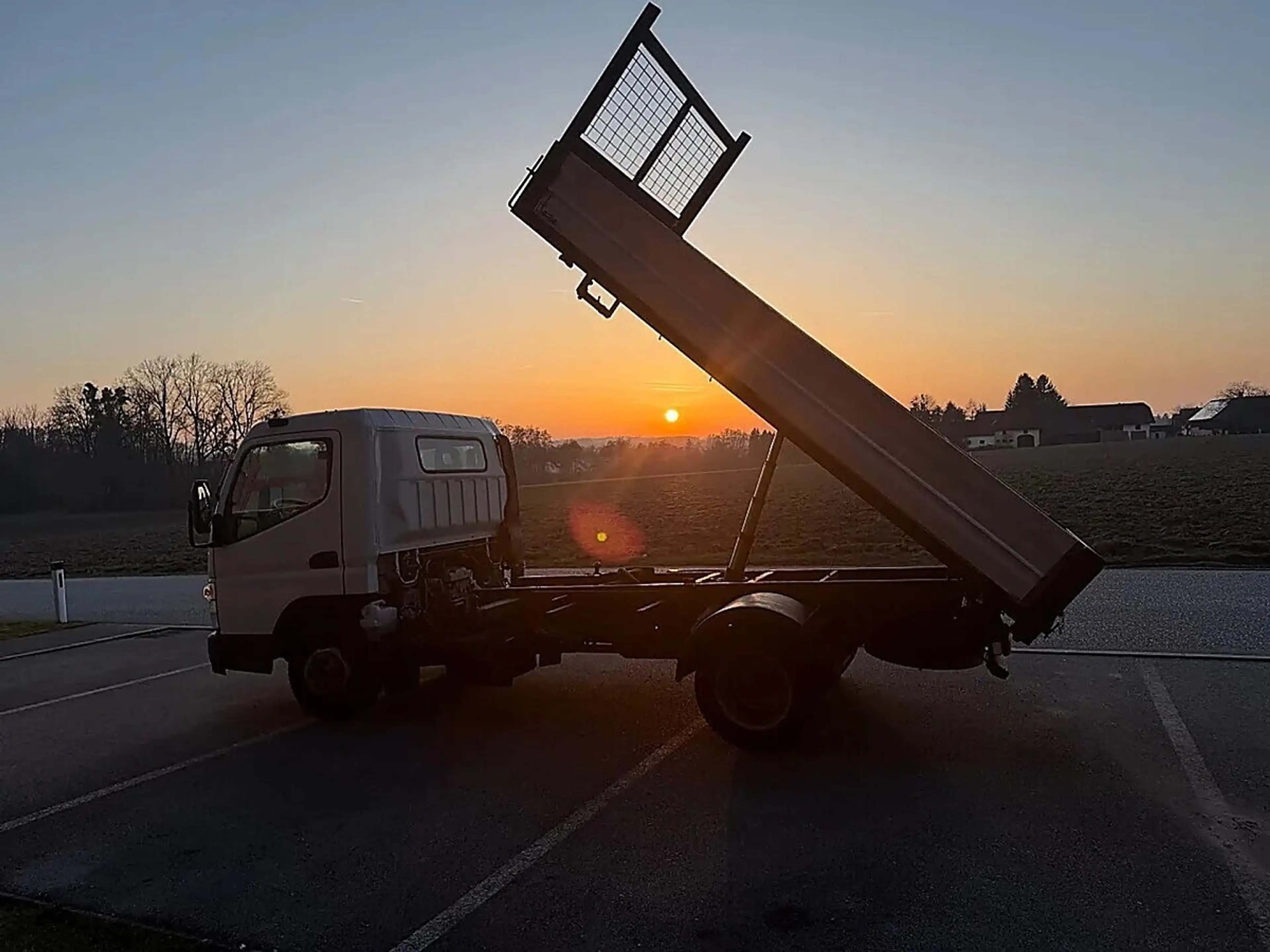 Mitsubishi Canter Canter 3 Seitenkipper 3.0 — photo 6
