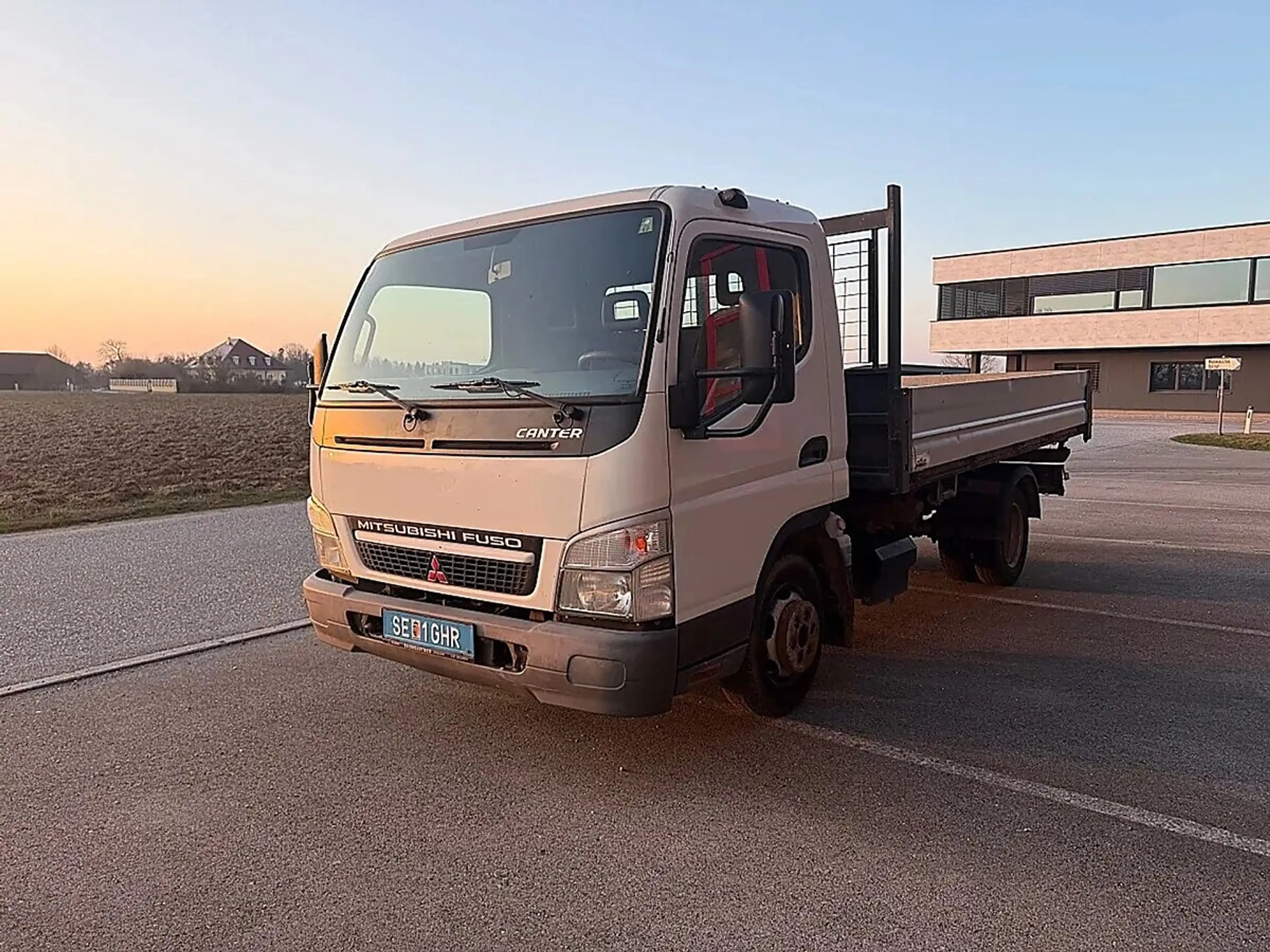 Mitsubishi Canter Canter 3 Seitenkipper 3.0 — photo 11