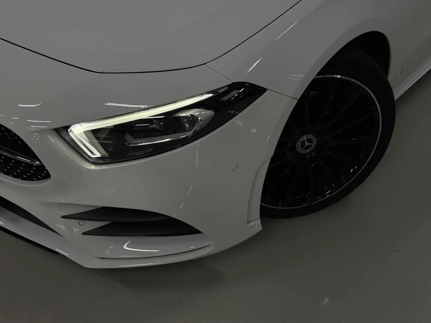Mercedes-Benz A 220 AMG | Pano | Burmester | HUD | Memory Weiß - 2
