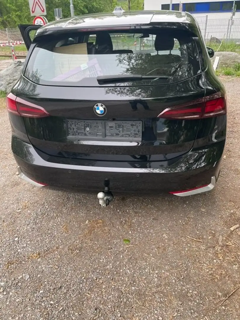BMW 218 218d Actavia Tourer Aut. Schwarz - 2