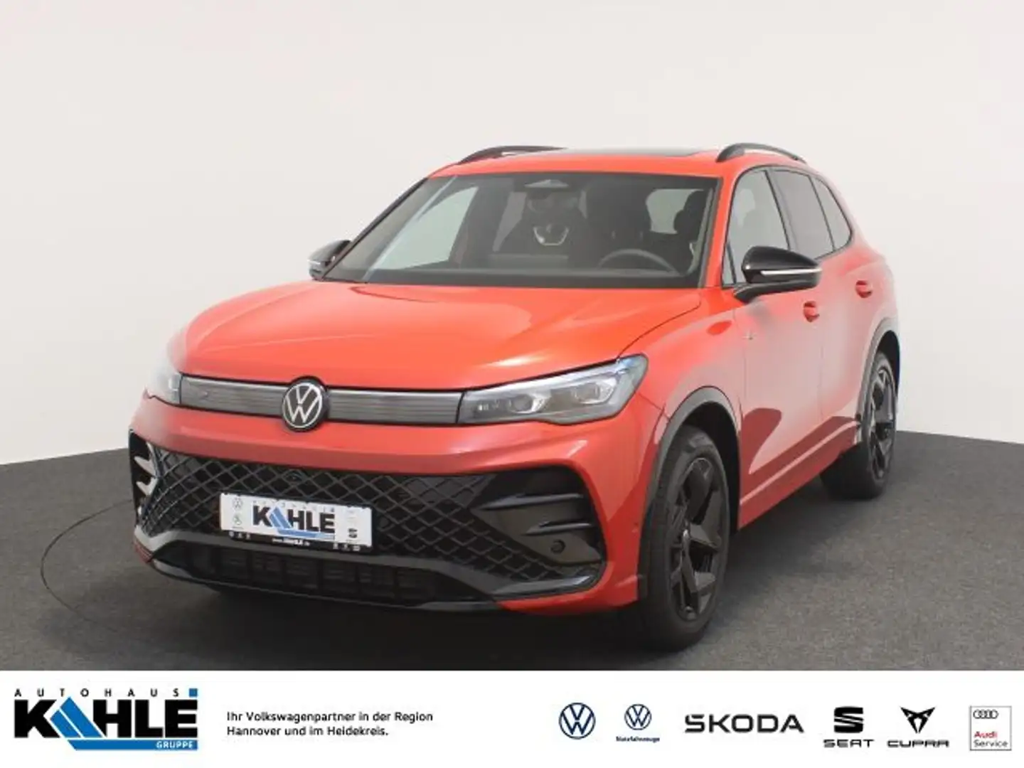 Volkswagen Tiguan 1.5 eTSI DSG R-Line Navi AHK Panorama LED DCC ACC Czerwony - 1