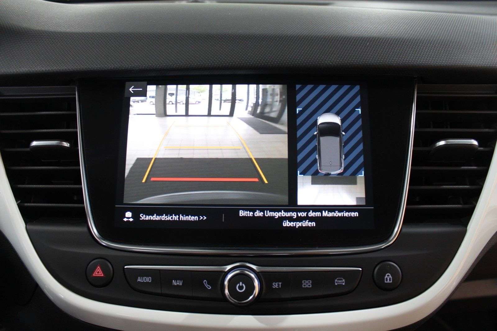 Opel Crossland X