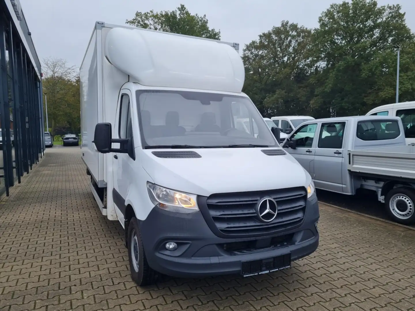 Mercedes-Benz Sprinter 315 RWD Möbel Koffer LBW KLIMA TEMPOMAT Weiß - 2