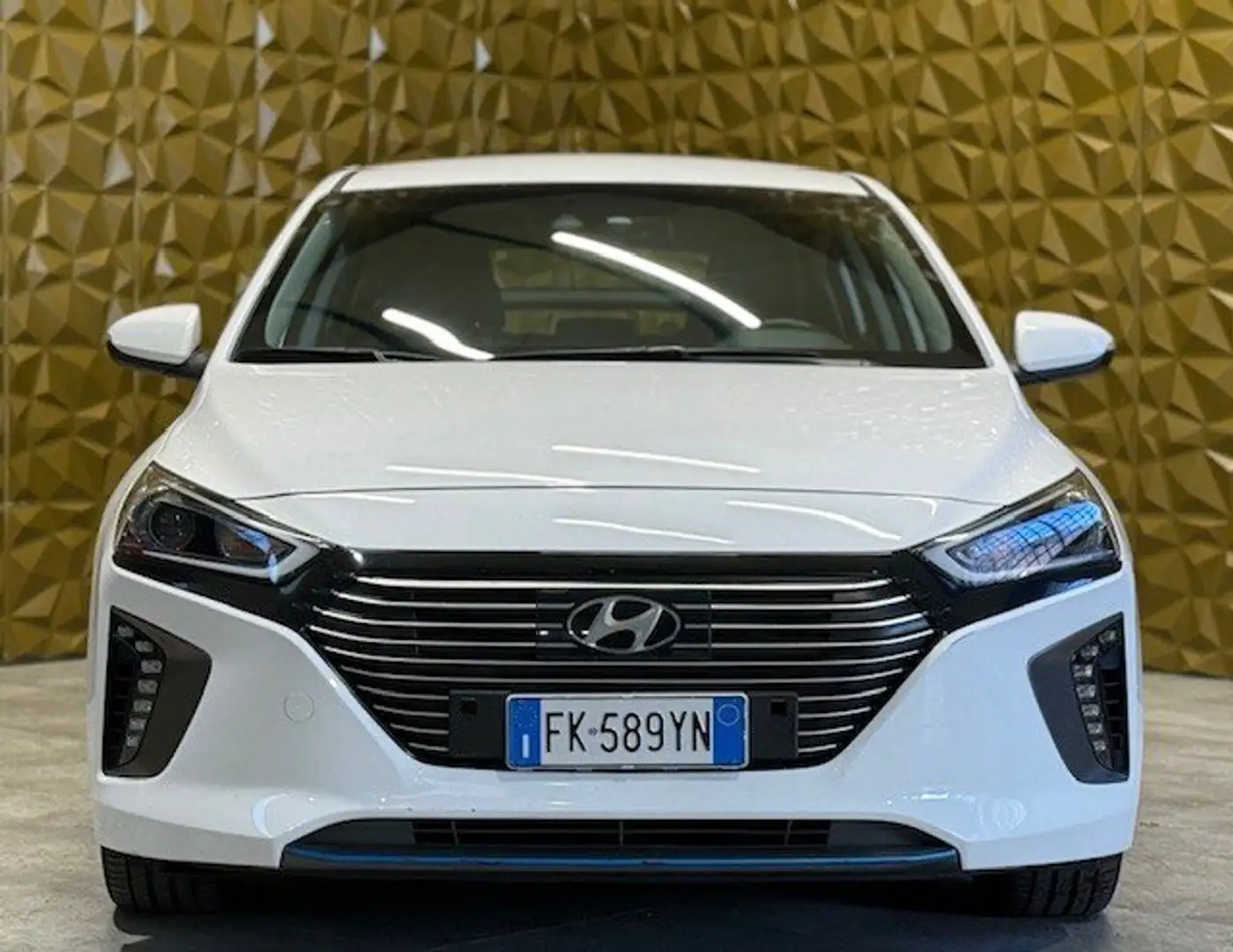 Hyundai IONIQ Ioniq 1.6 hybrid Style 6dct Weiß - 1
