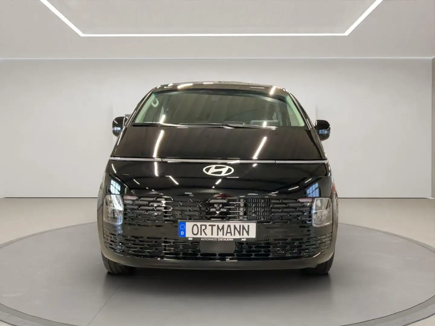 Hyundai STARIA 9-Sitzer 1.6 Hybrid "Trend" 2WD Automatik Schwarz - 2