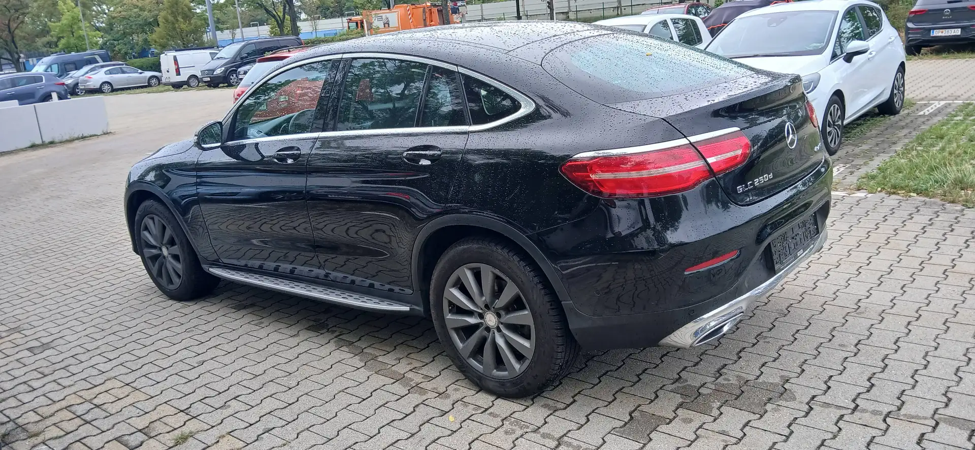 Mercedes-Benz GLC 250 GLC 250 d Coupé 4MATIC Aut. Schwarz - 1