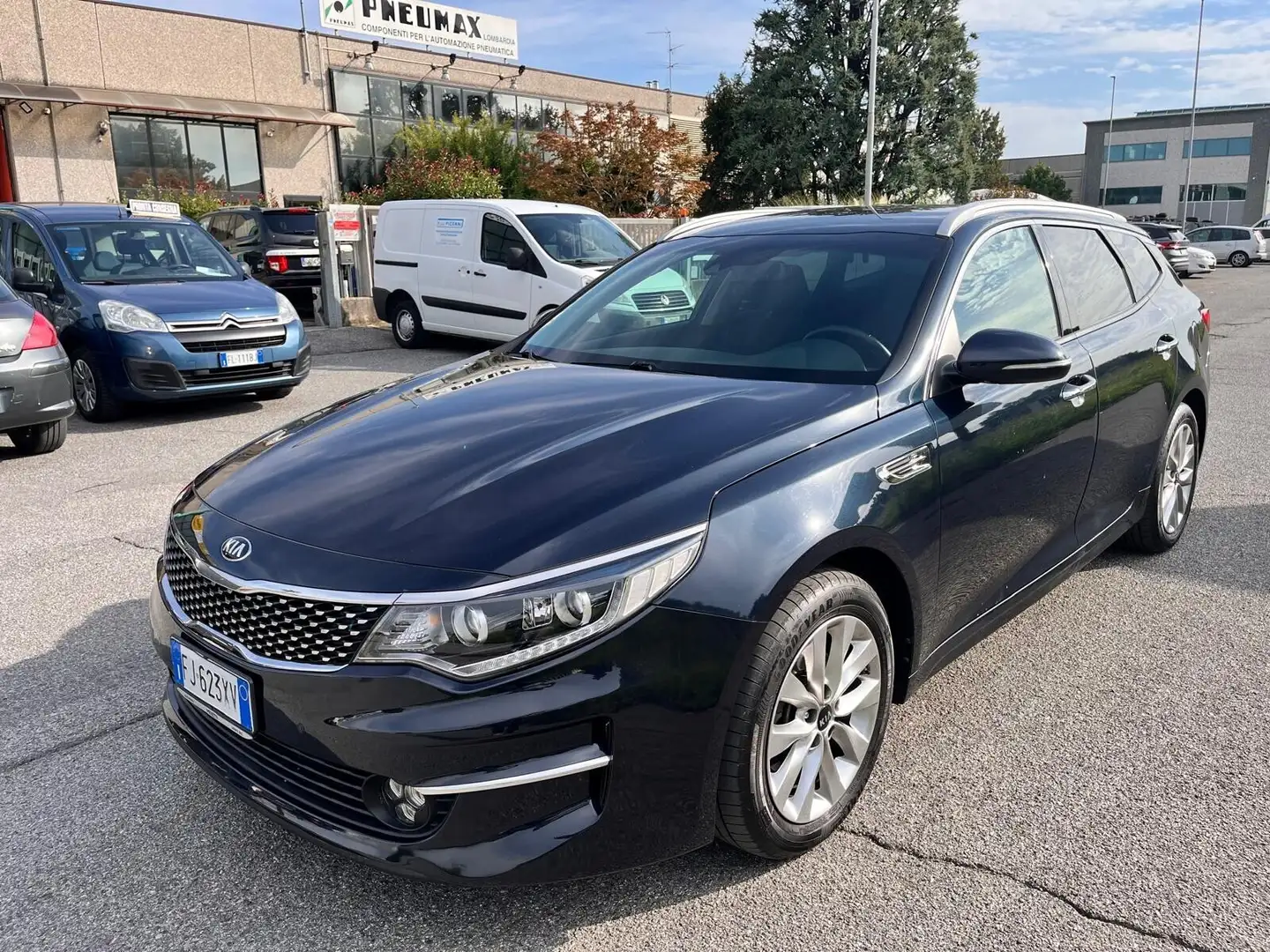 Kia Optima Optima 1.7 CRDi Stop&Go Business Class Bleu - 1