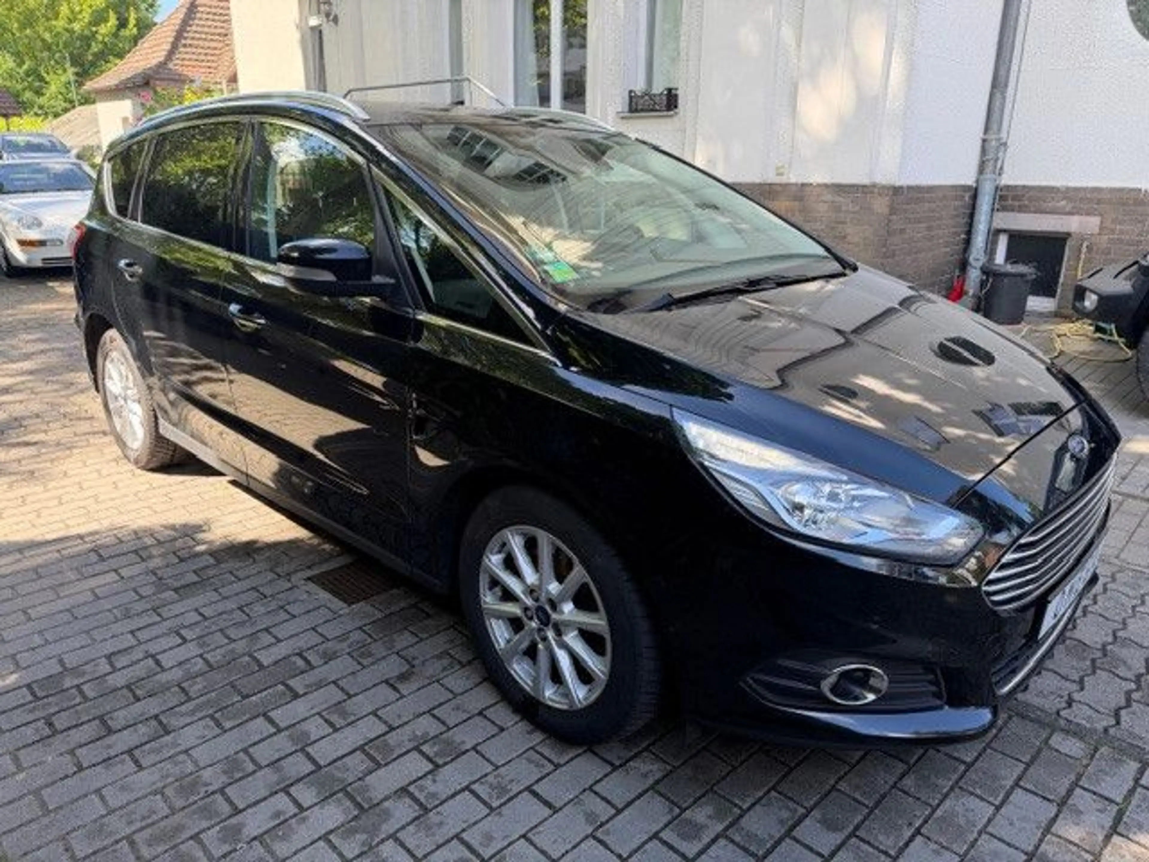 Ford S-Max S-MAX TITANIUM AUTOMATIK 7-SITZER|KEYLESS|NAVI — photo 4