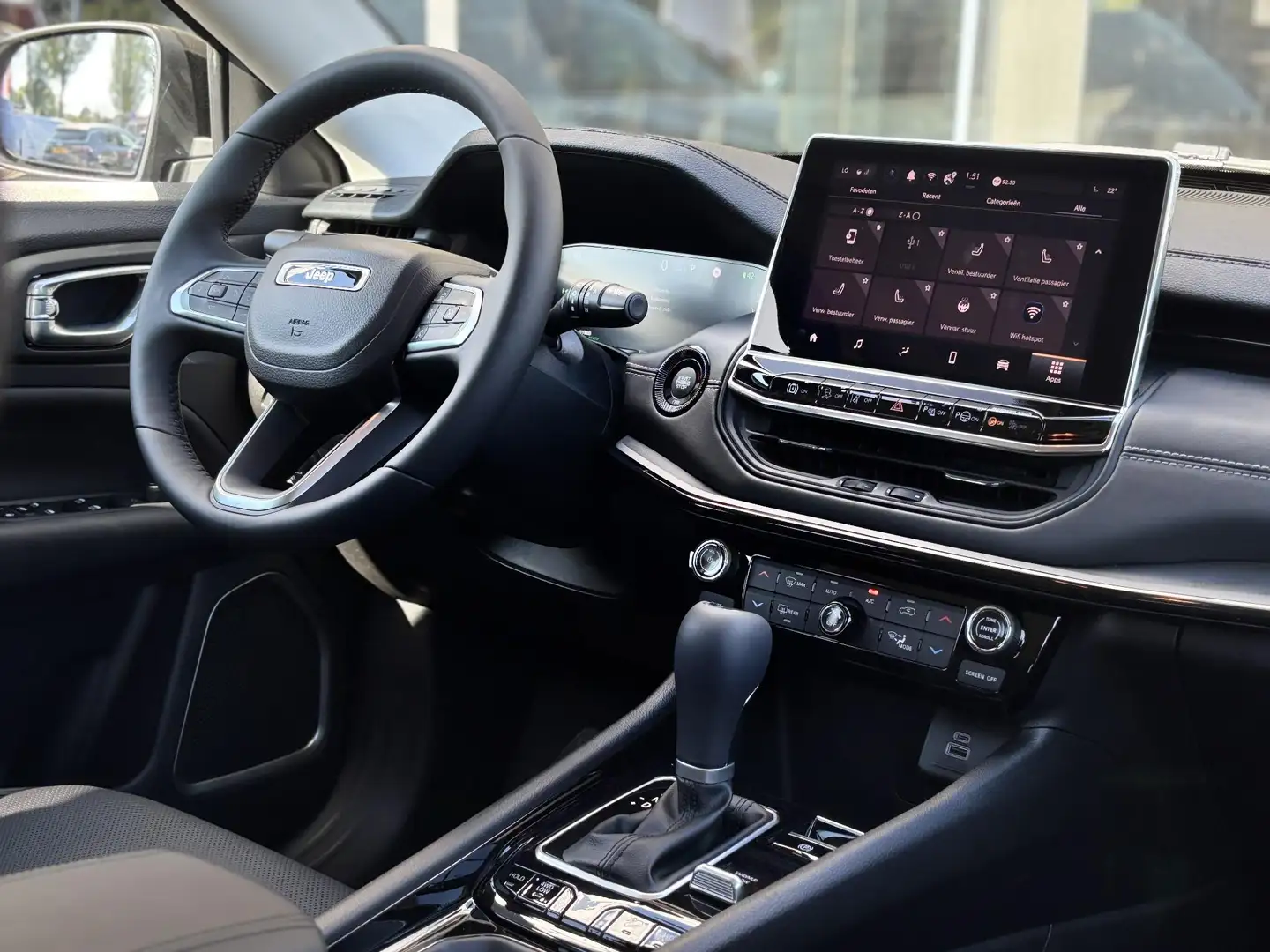 Jeep Compass 4xe 240 Plug-in Hybrid Electric Summit | Winter pa Groen - 2