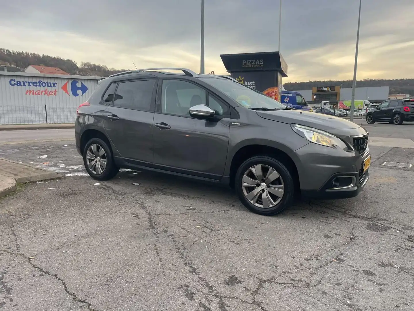 Peugeot 2008 2008 BlueHDi 100 STOP Grigio - 1