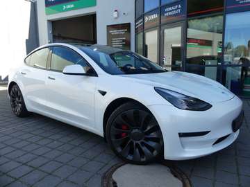Performance Dual AWD LED/AUTOPILOT/4xSHZ