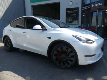 Performance Dual AWD LED/AUTOPILOT/4xSHZ