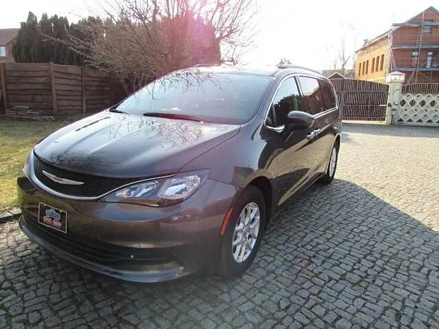 Chrysler Voyager Touring L  Luxury Plus Leder Stow Go LXI Touring L Gris - 1