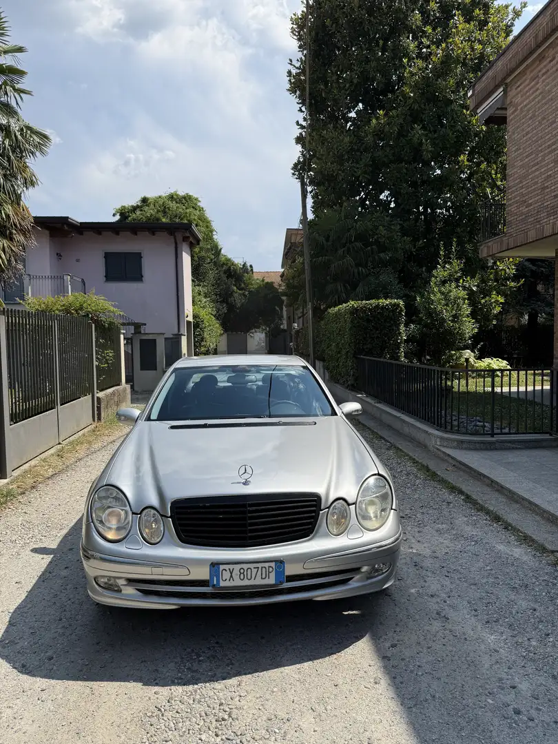 Mercedes-Benz E 270 CDI Avantgarde - 1