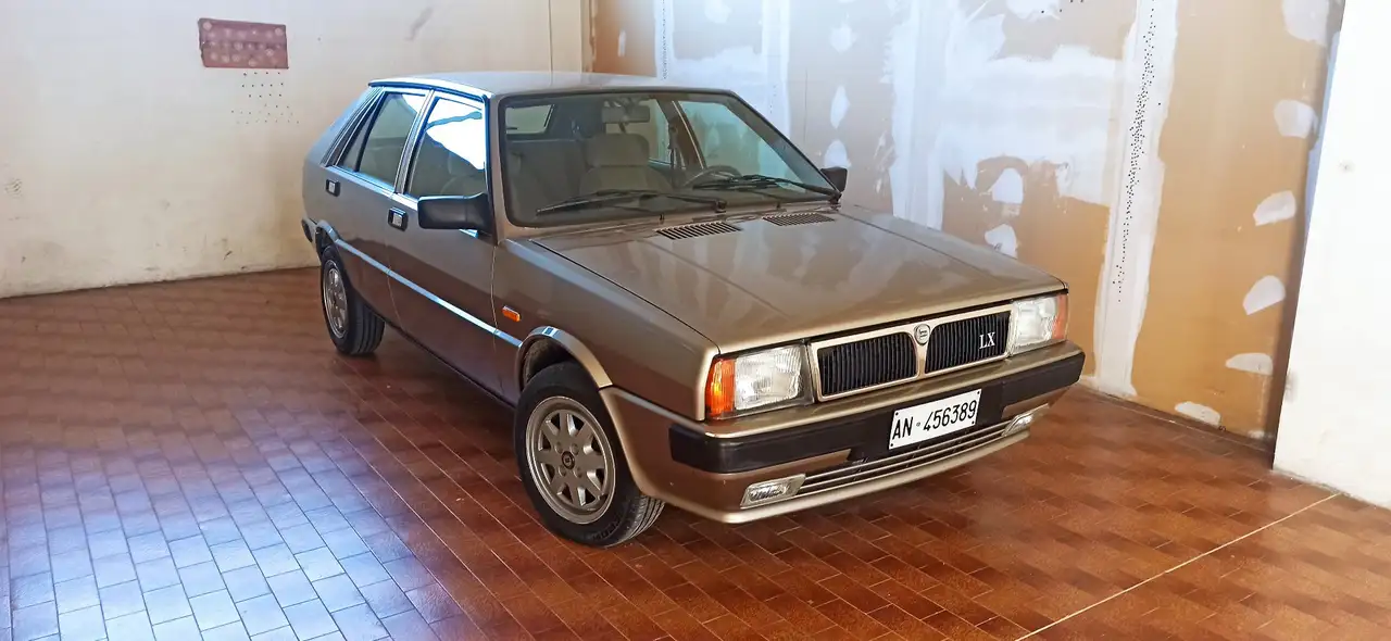 Lancia Delta 1.3 RST LX 5m, foto 1