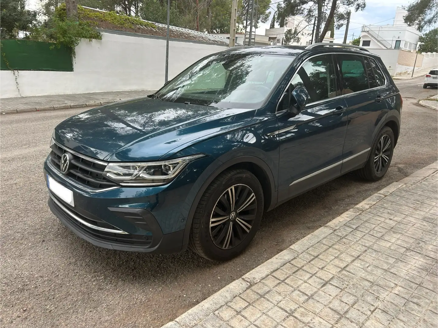 Volkswagen Tiguan 1.5 TSI Life 110kW - 1