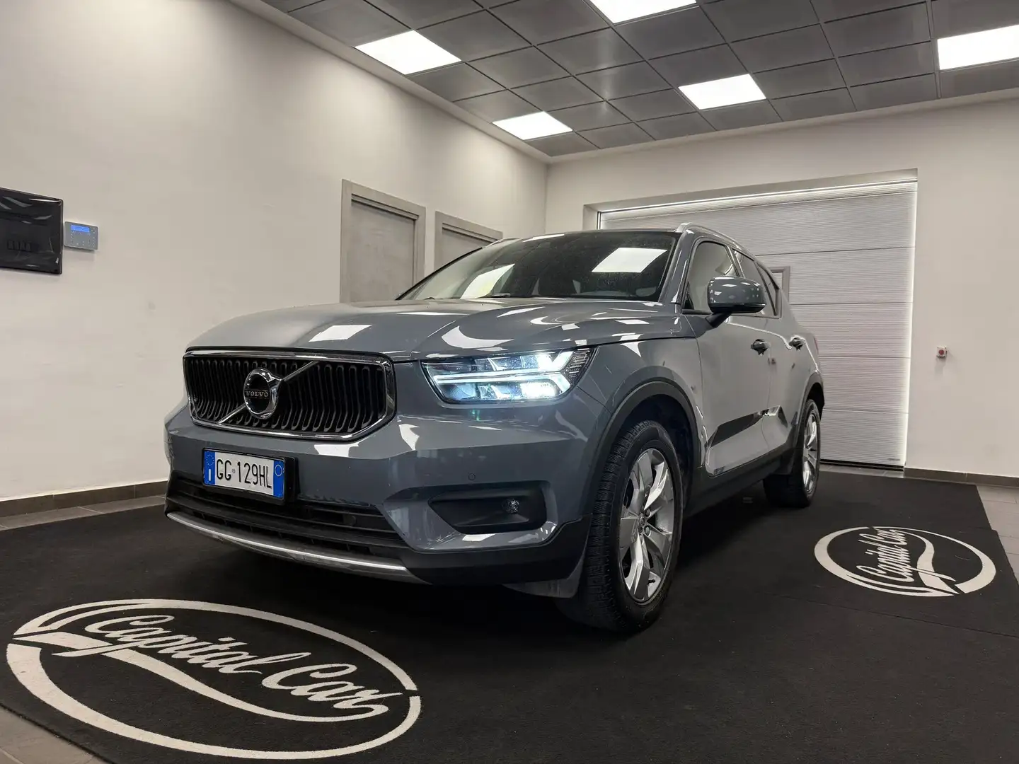 Volvo XC40 XC40 2.0 b4 Momentum Pro awd auto my21 Grigio - 1