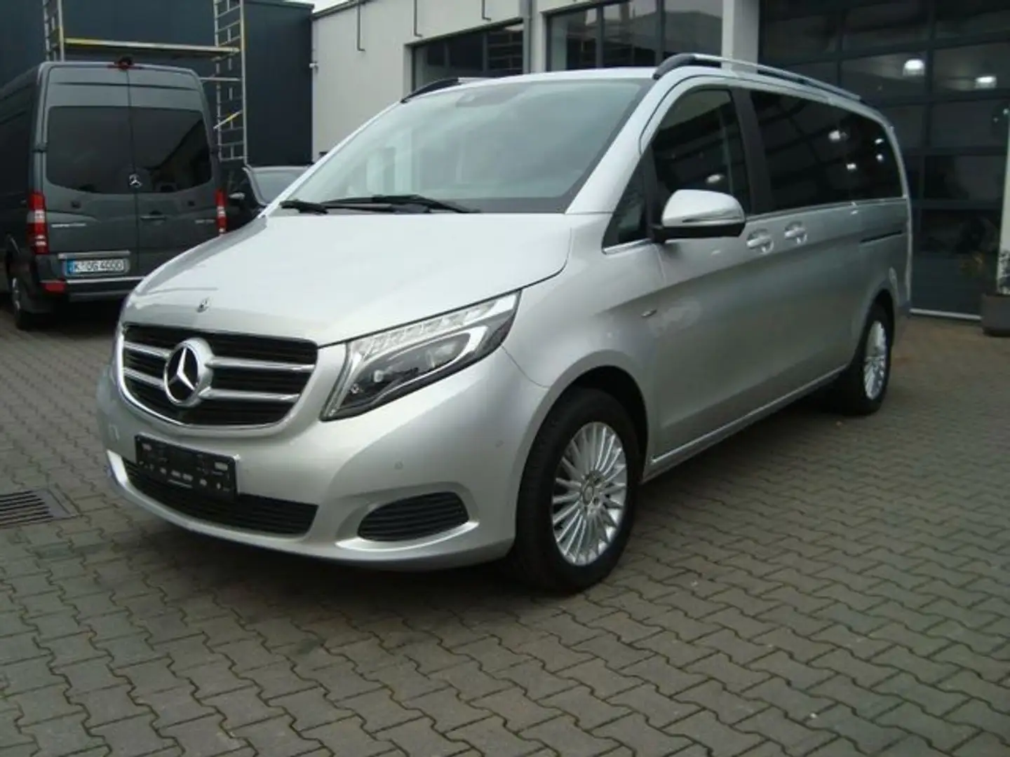 Mercedes-Benz V 250 V250 CDI*lang*4Matic*Avantgarde-Edition*Sitzklim Silber - 1
