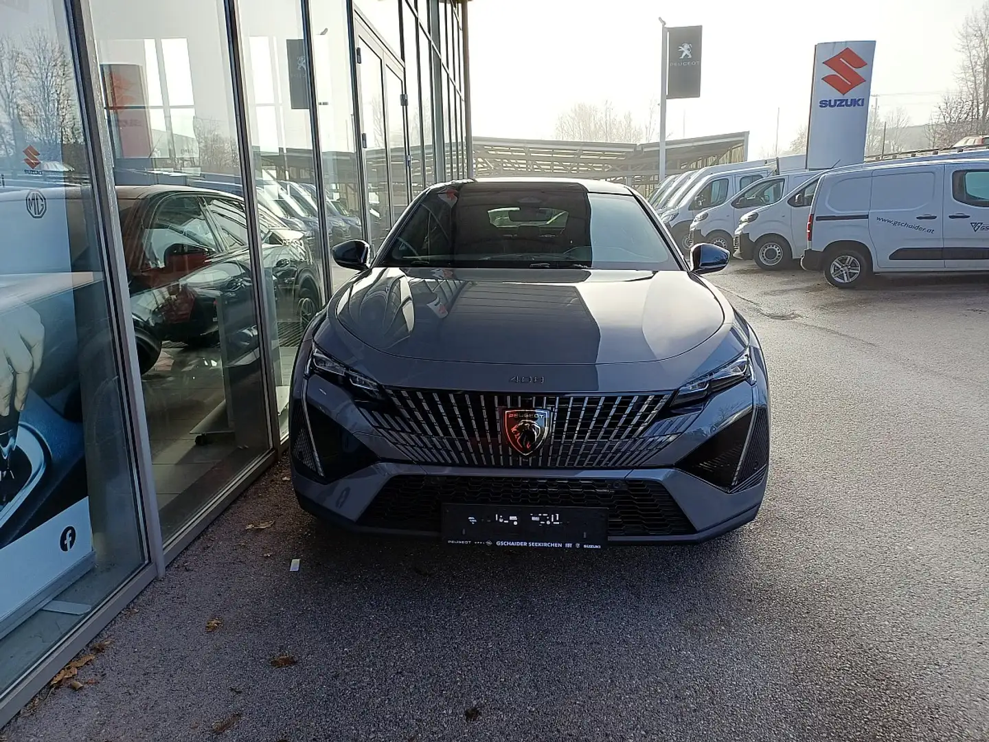 Peugeot 408 Hybrid 145 e-DCS6 GT Grau - 2