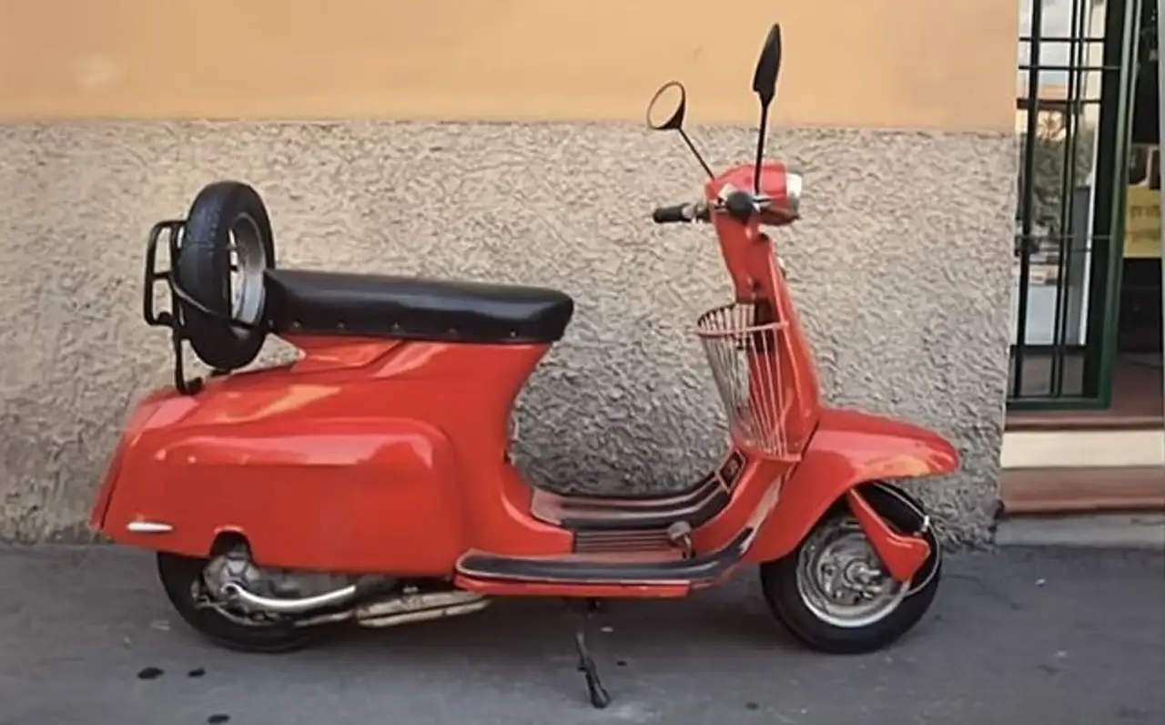 Lambretta J