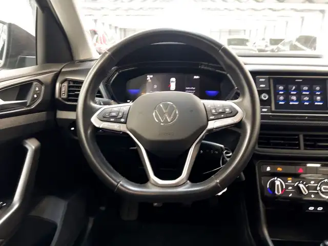 Volkswagen T-Cross view 10