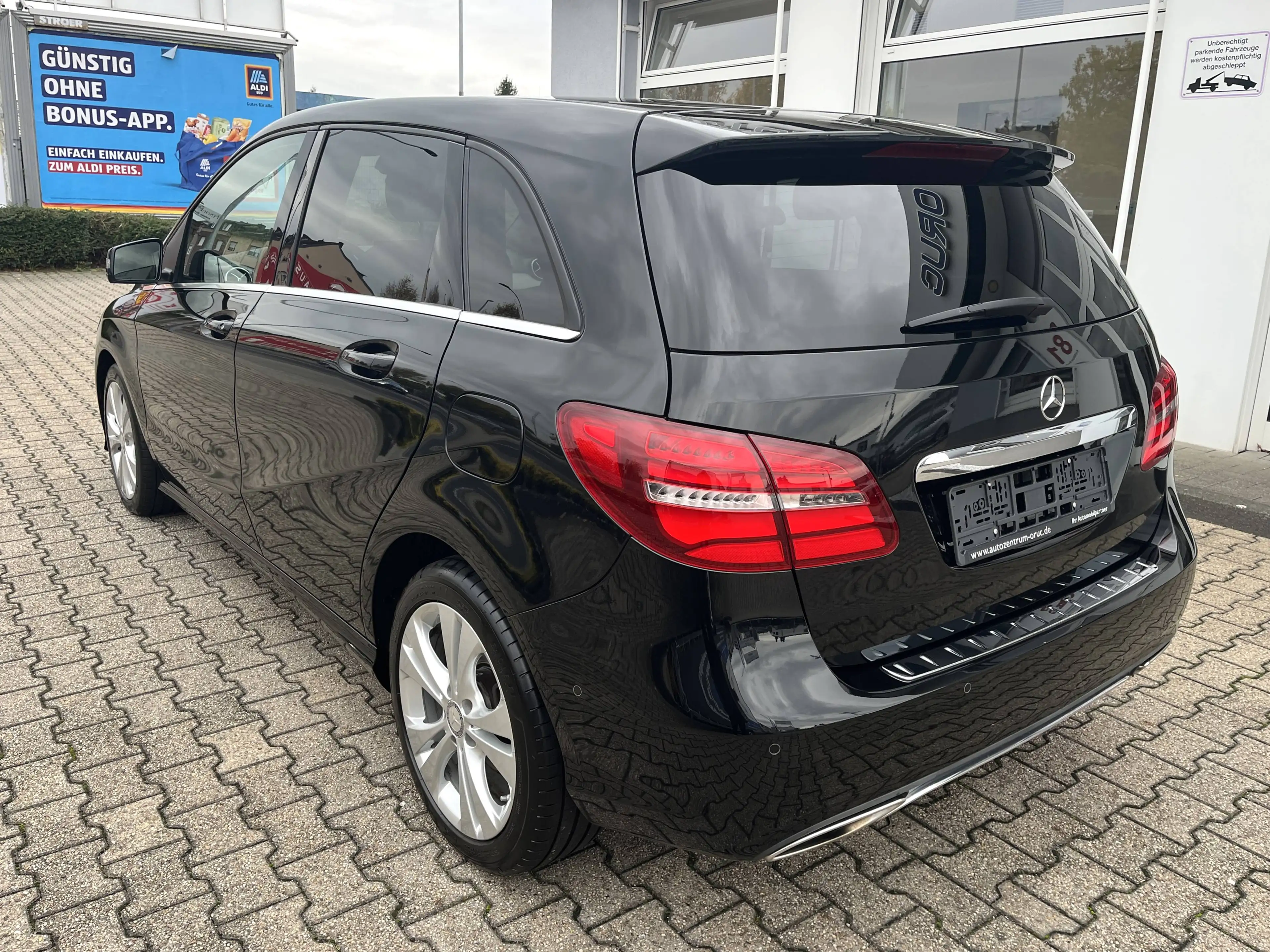 Mercedes-Benz B 200 Urban *LED*Navi*AHK*Kamera* — photo 4