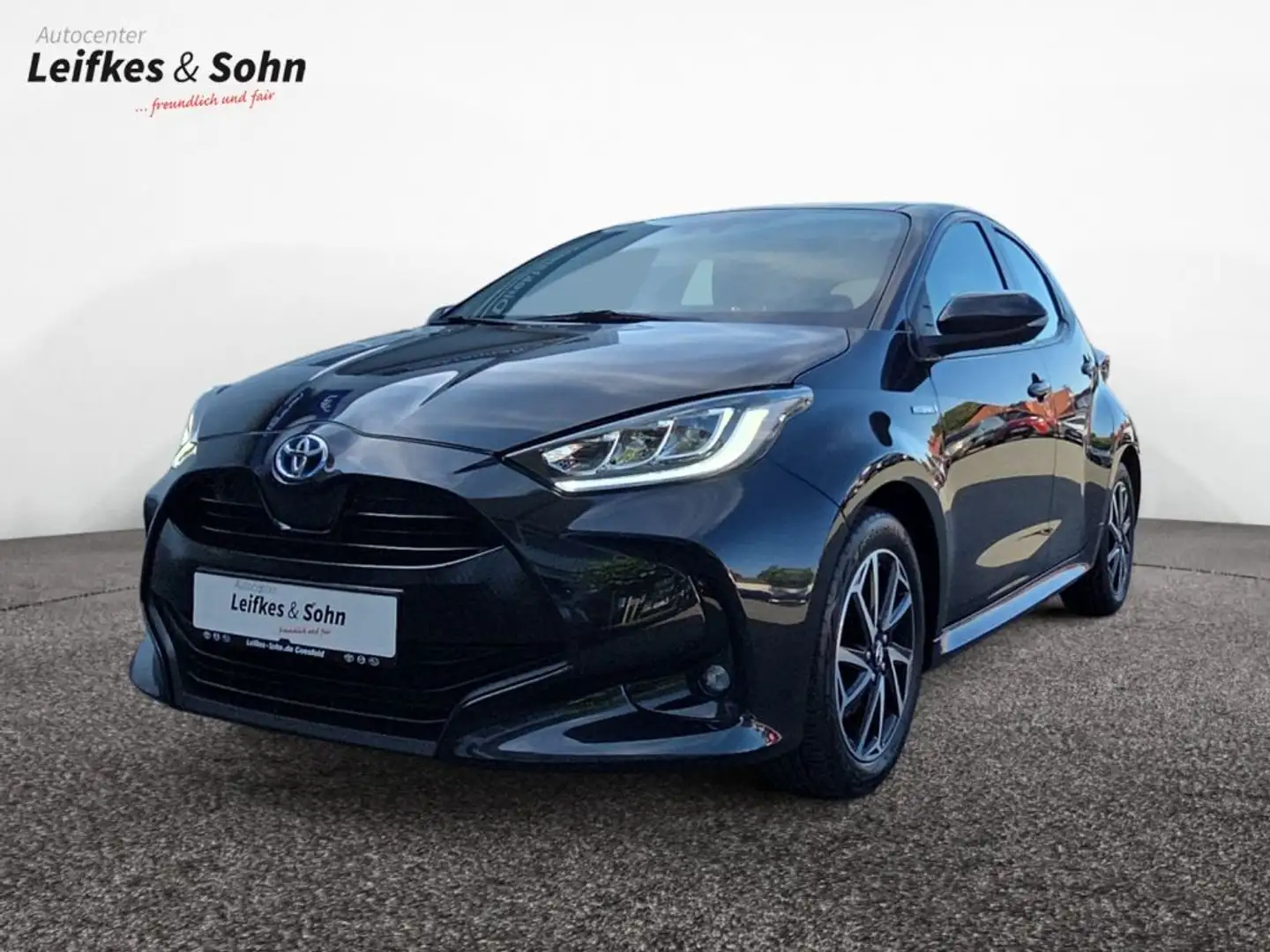 Toyota Yaris Hybrid 1.5  Club Noir - 1