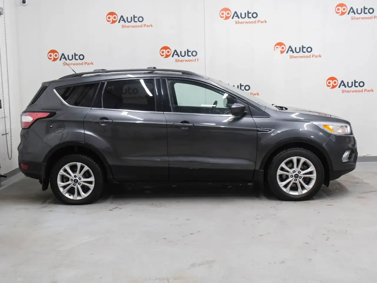 Ford Escape снимка Ford Escape