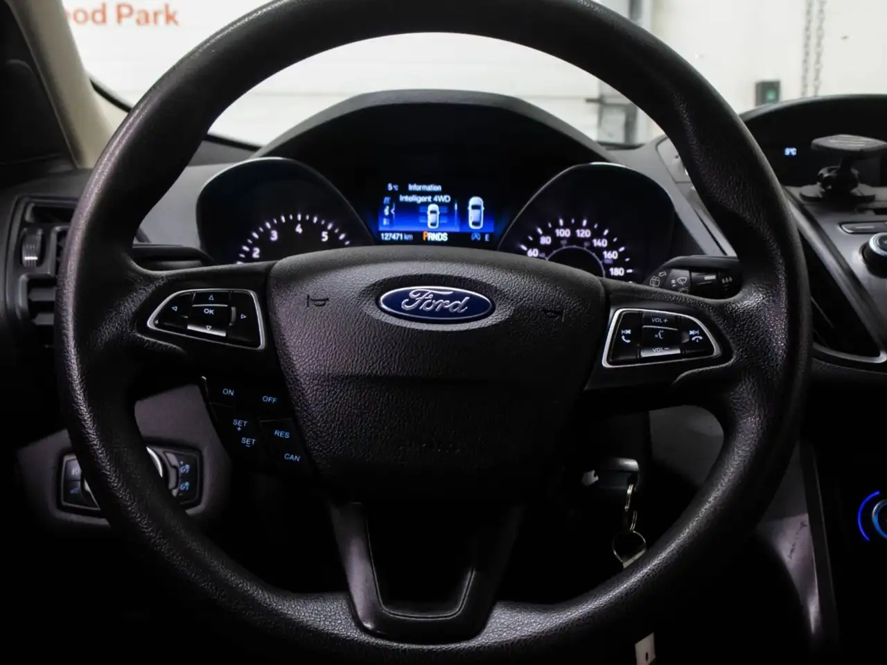 Ford Escape снимка Ford Escape