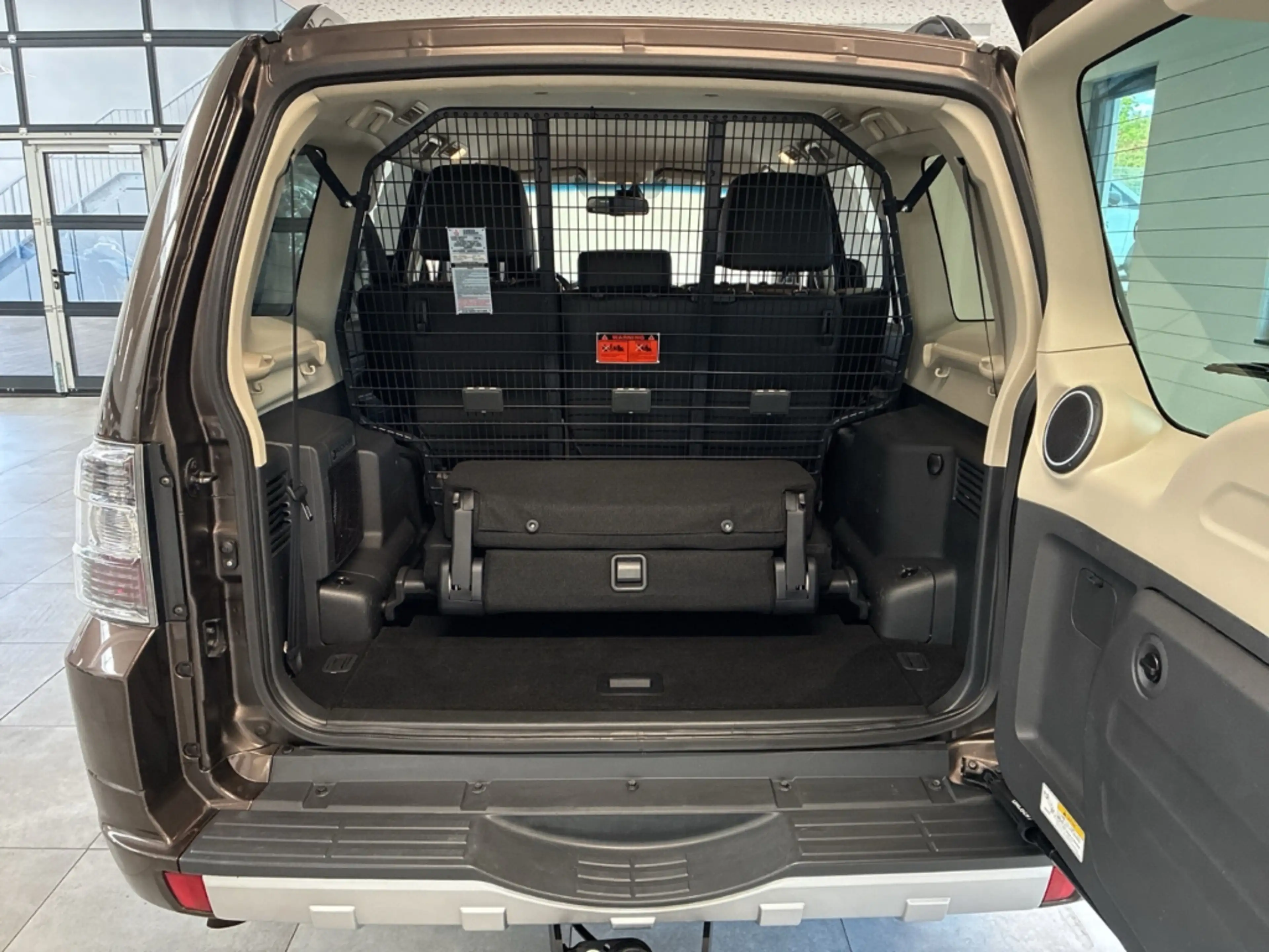 Mitsubishi Pajero 3.2 DI-D Edition 100 Rockford AHK eSitze Shz Kamer — photo 6