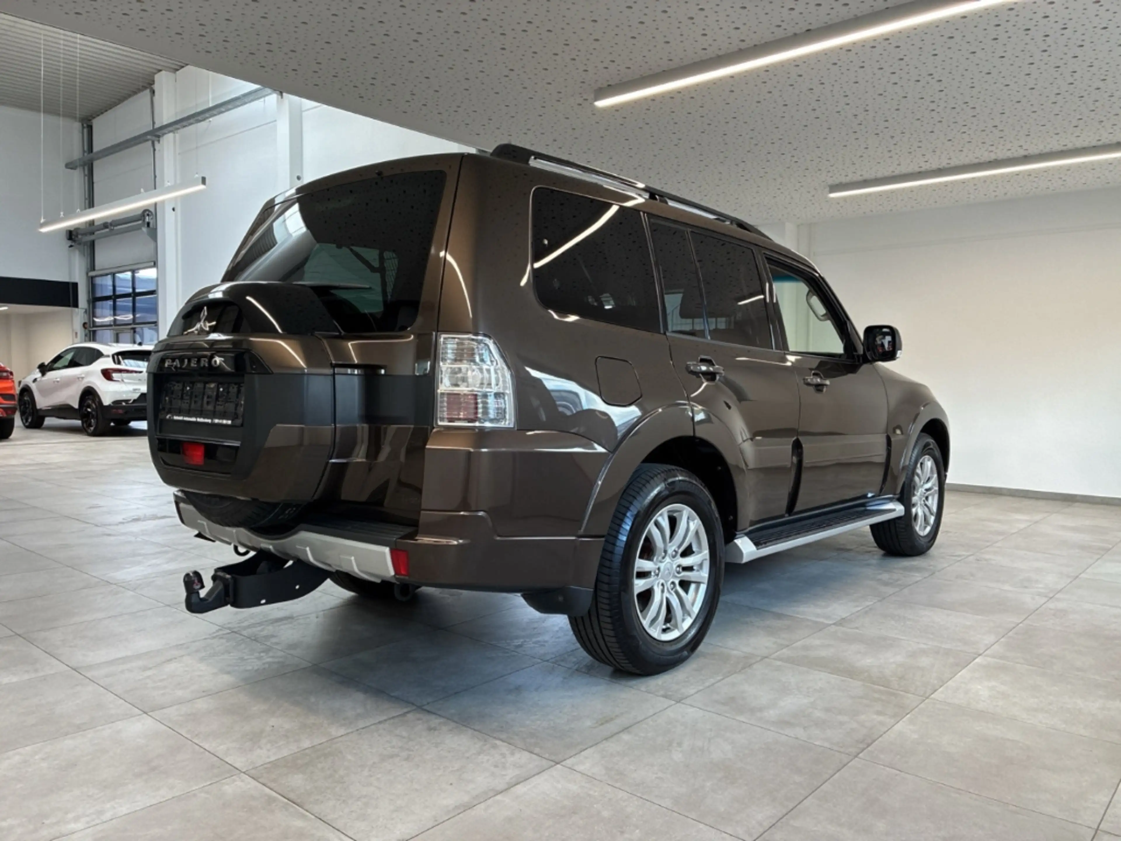 Mitsubishi Pajero 3.2 DI-D Edition 100 Rockford AHK eSitze Shz Kamer — photo 4