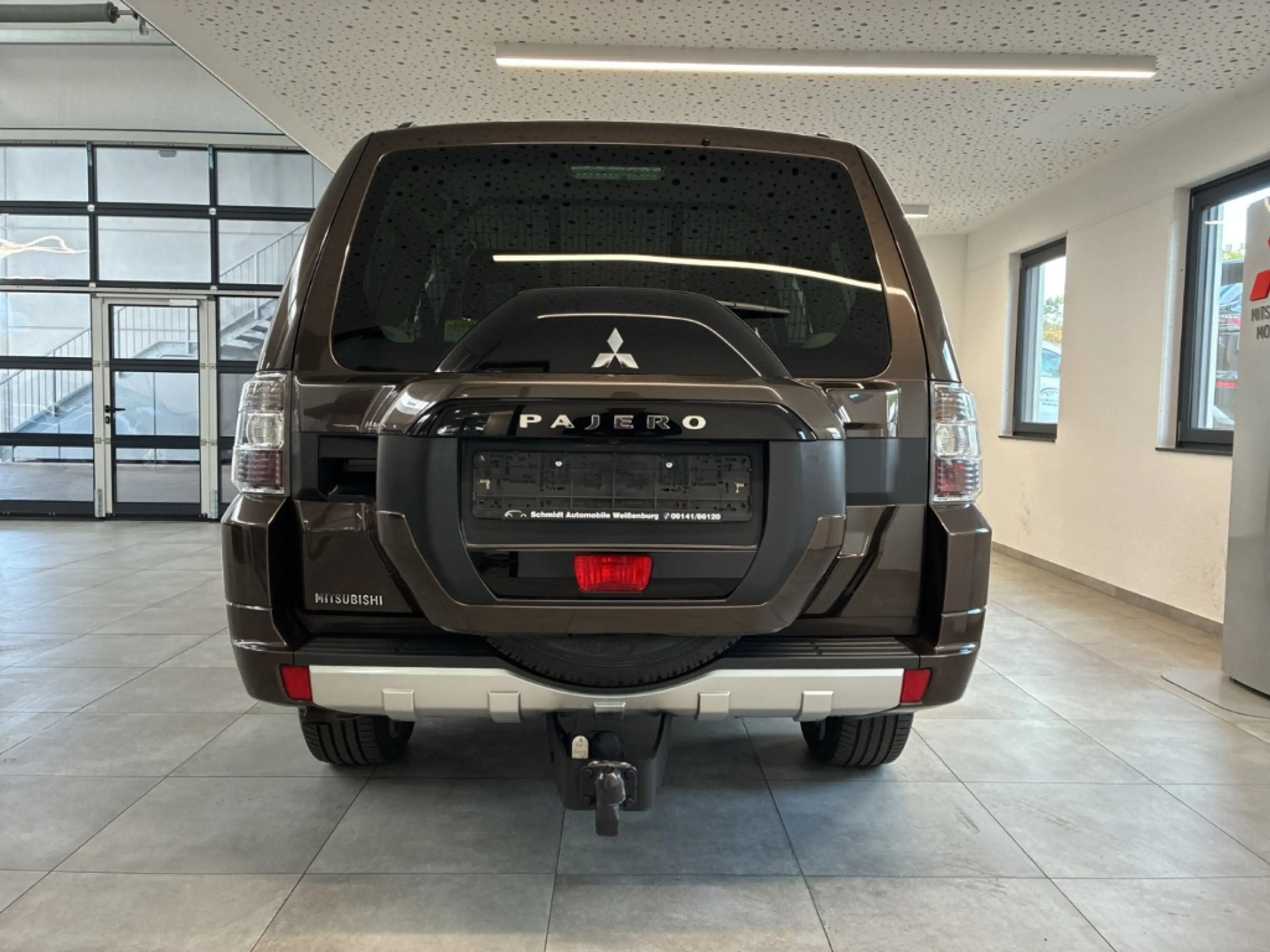 Mitsubishi Pajero 3.2 DI-D Edition 100 Rockford AHK eSitze Shz Kamer — photo 3